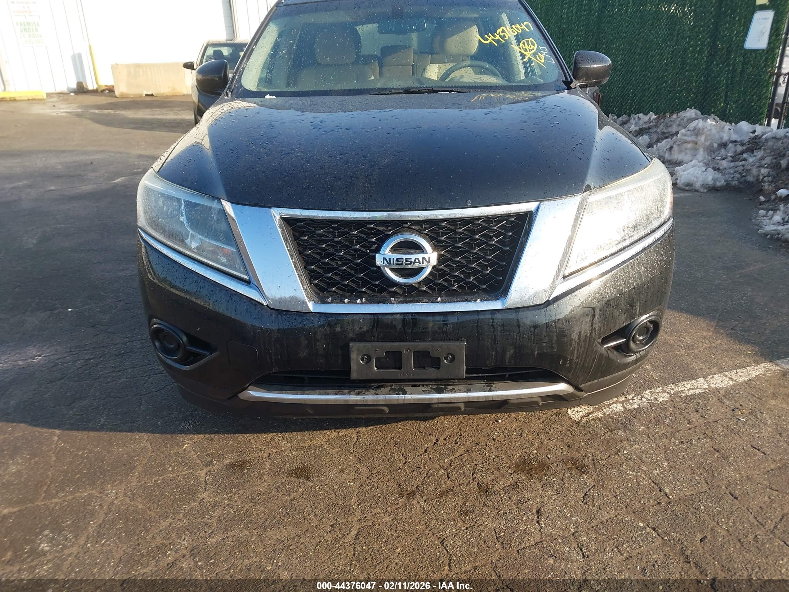 NISSAN PATHFINDER image 6