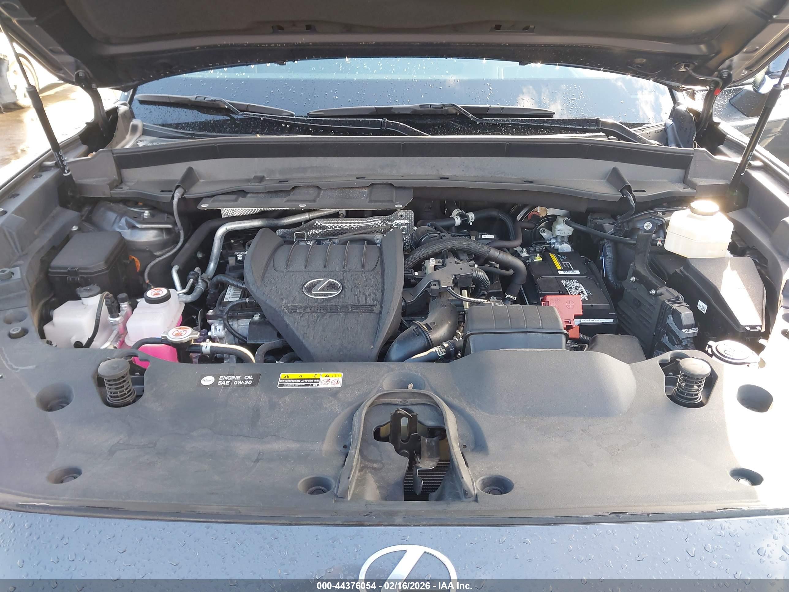 LEXUS TX image 10