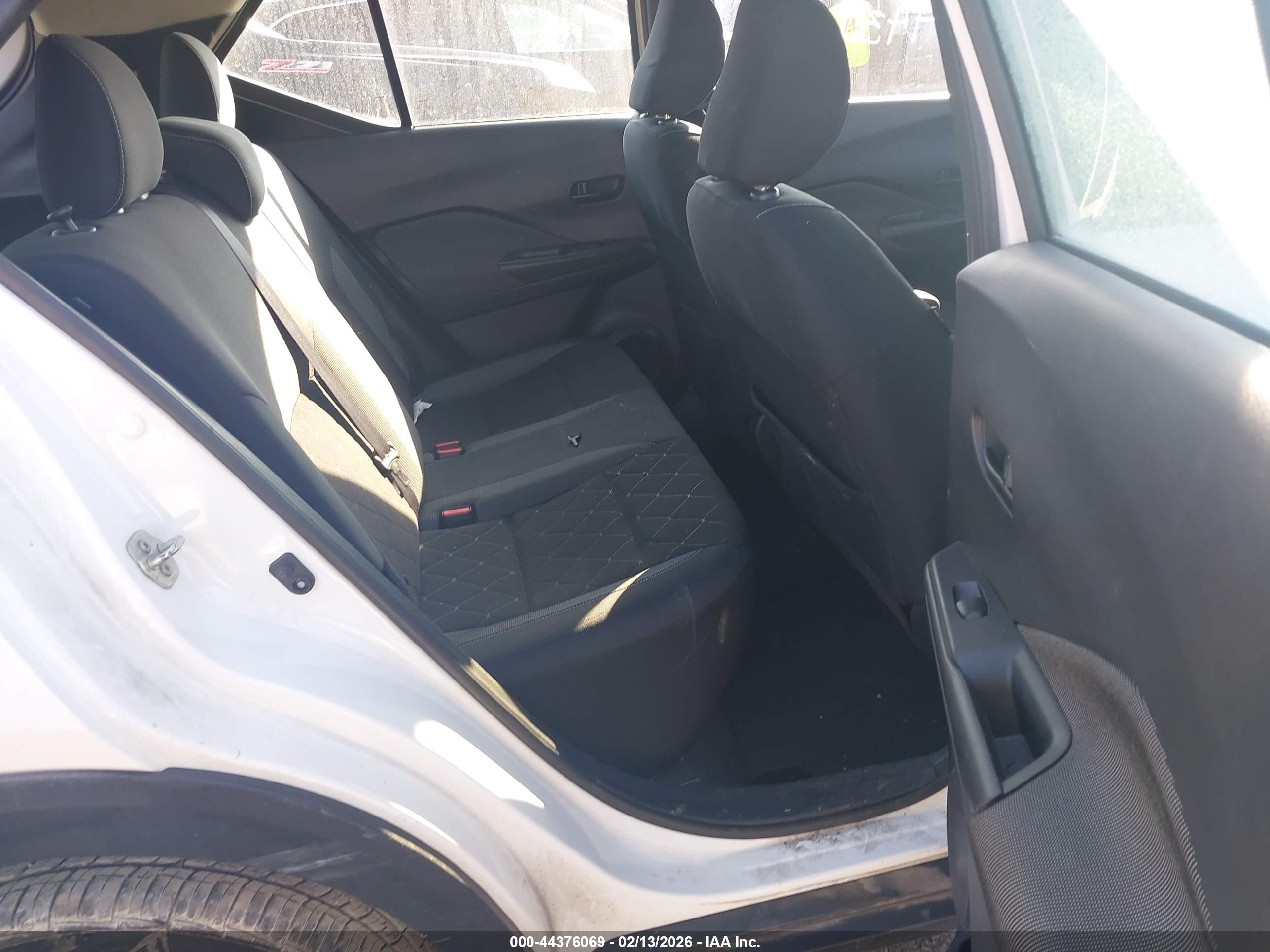NISSAN KICKS image 8
