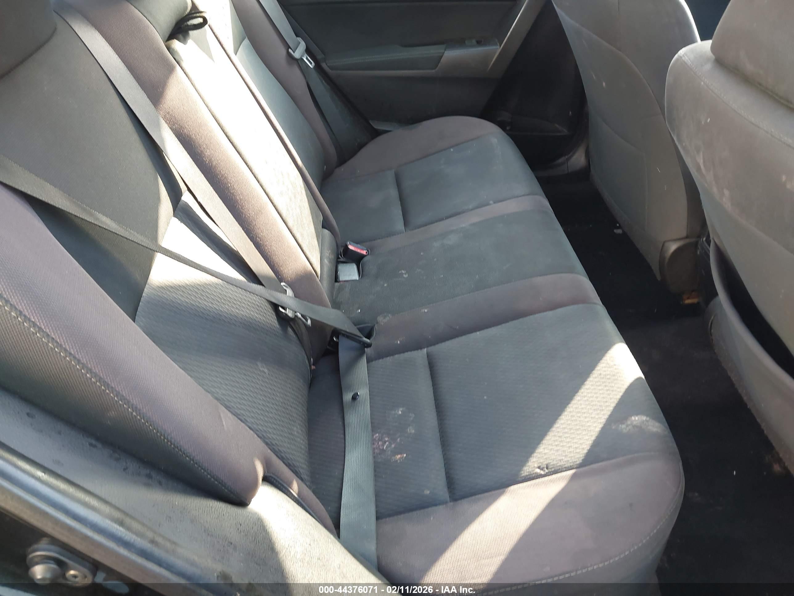 TOYOTA COROLLA image 8
