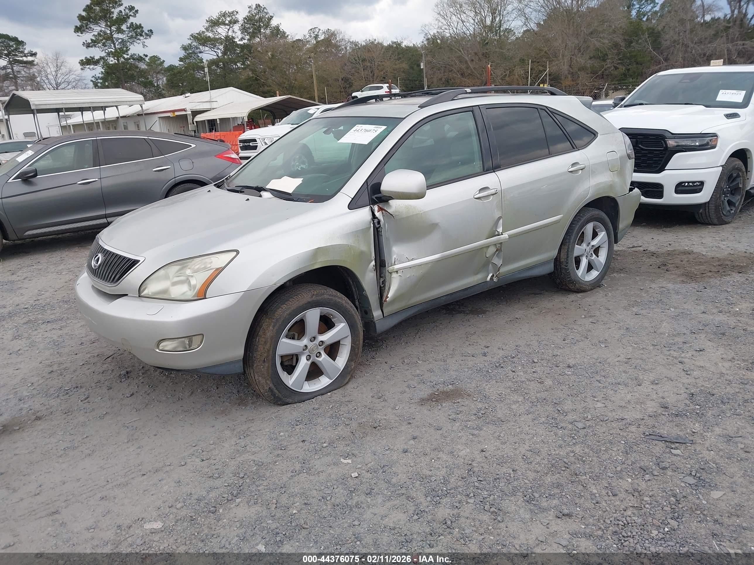 LEXUS RX image 2