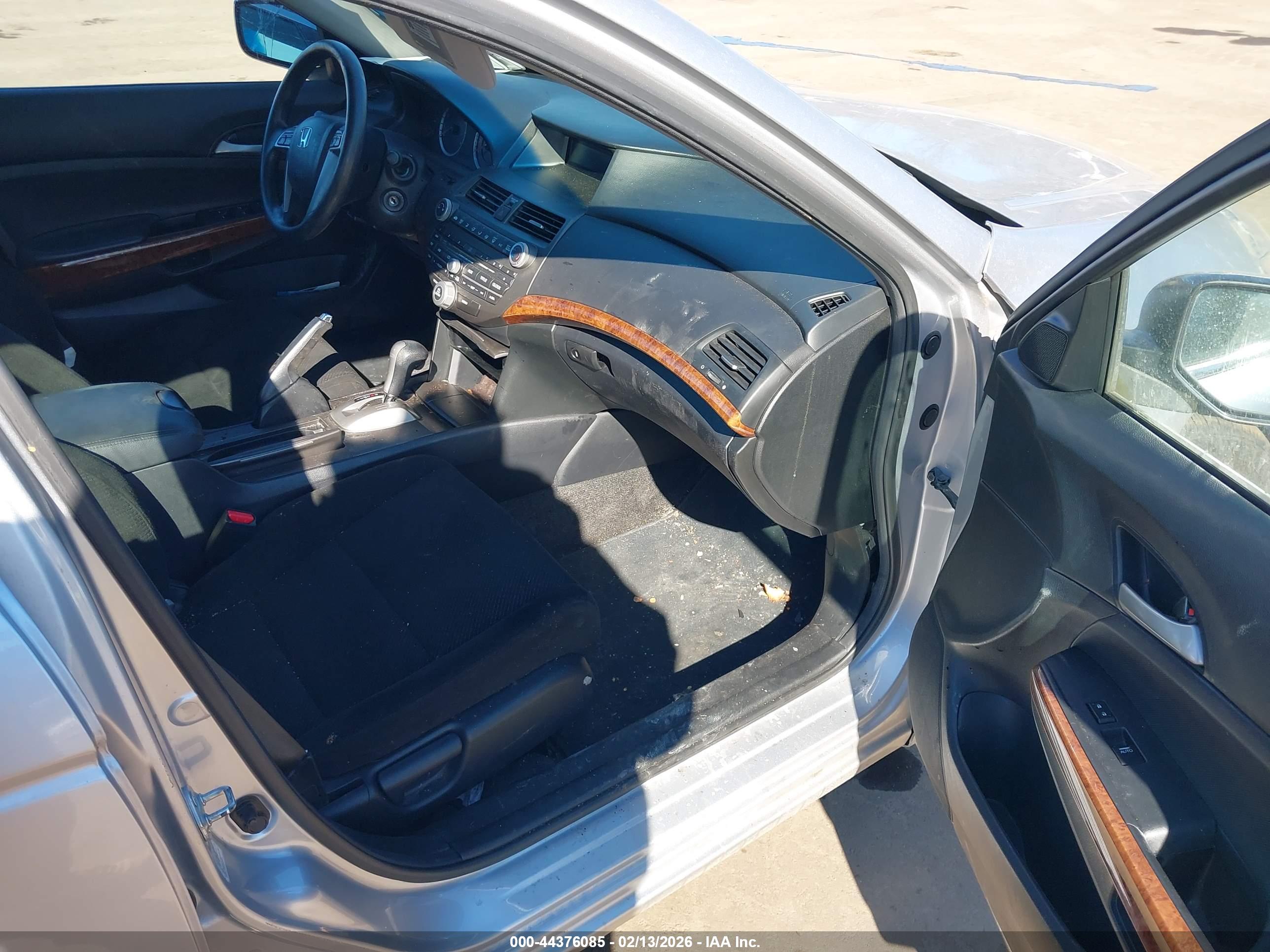 HONDA ACCORD image 5