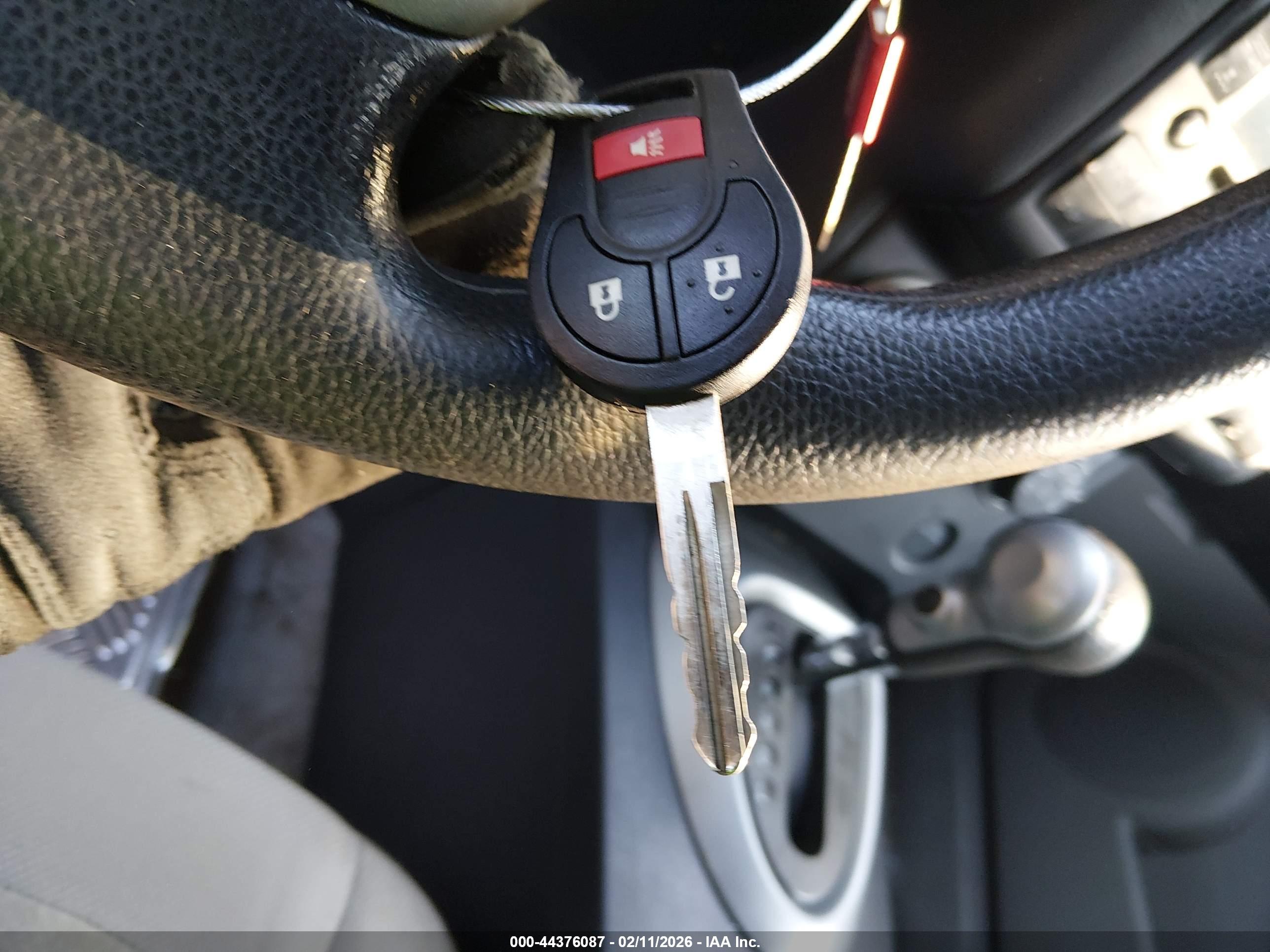 NISSAN ROGUE image 11