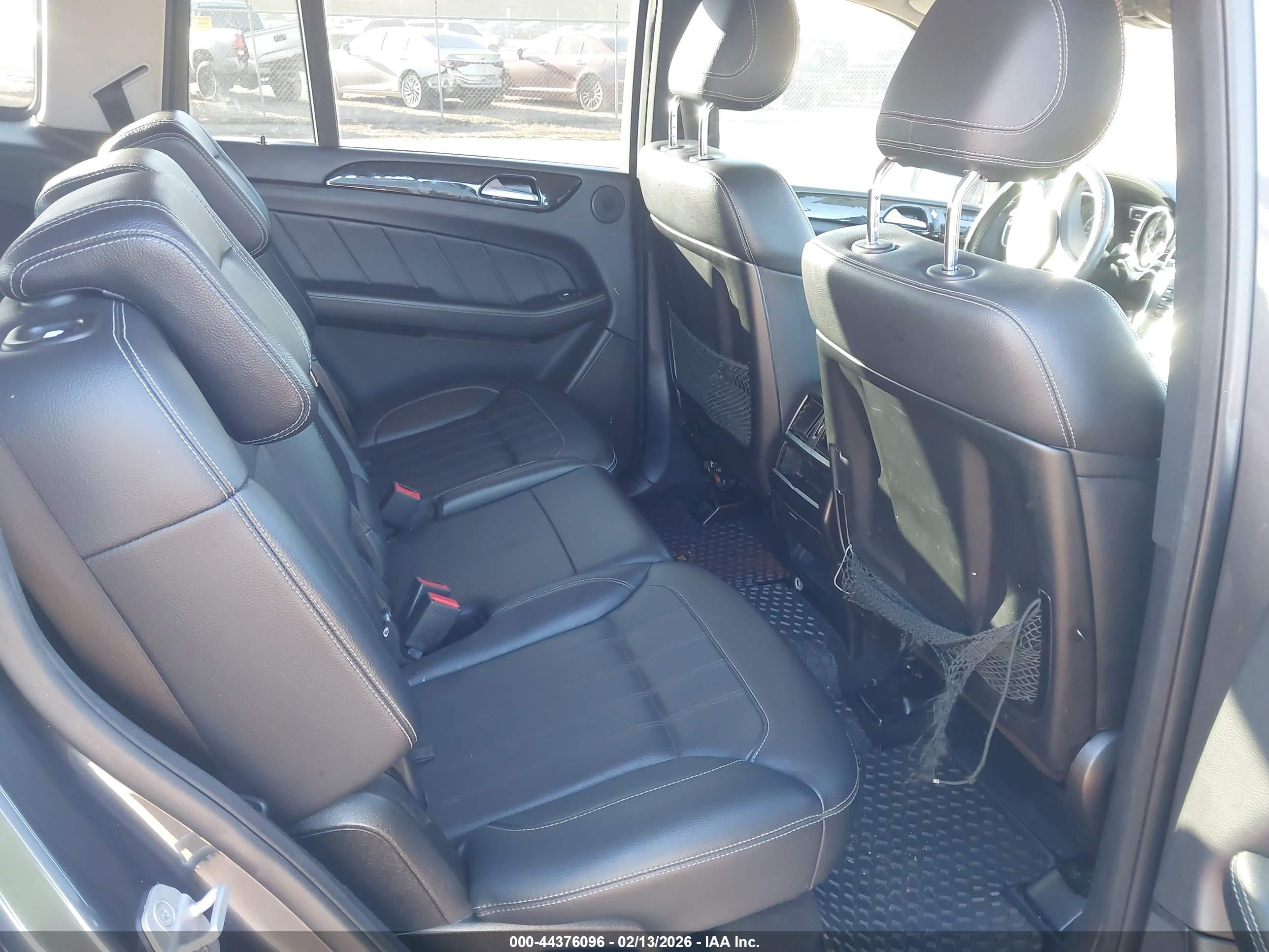MERCEDES-BENZ GL image 8