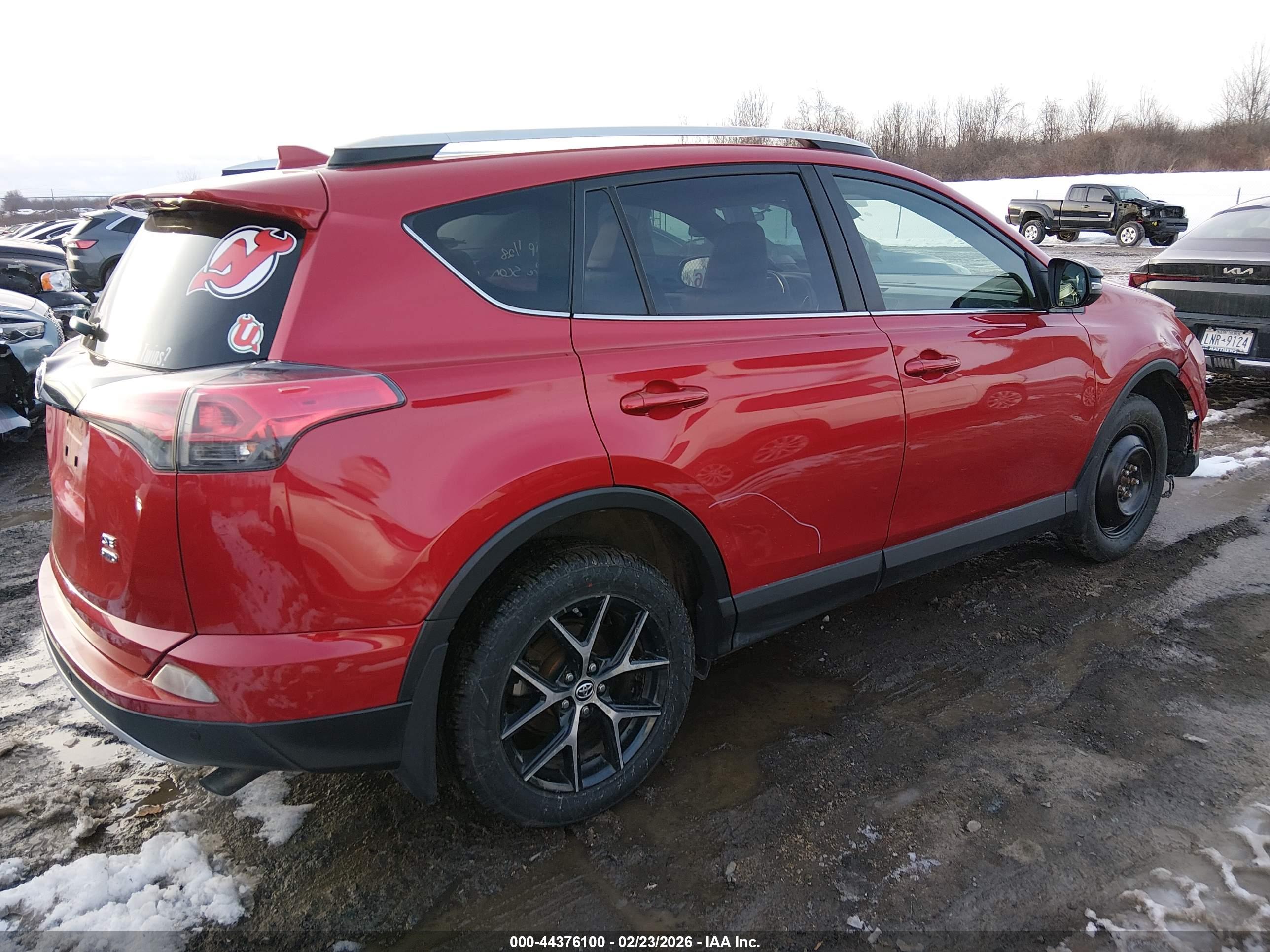 TOYOTA RAV4 image 4