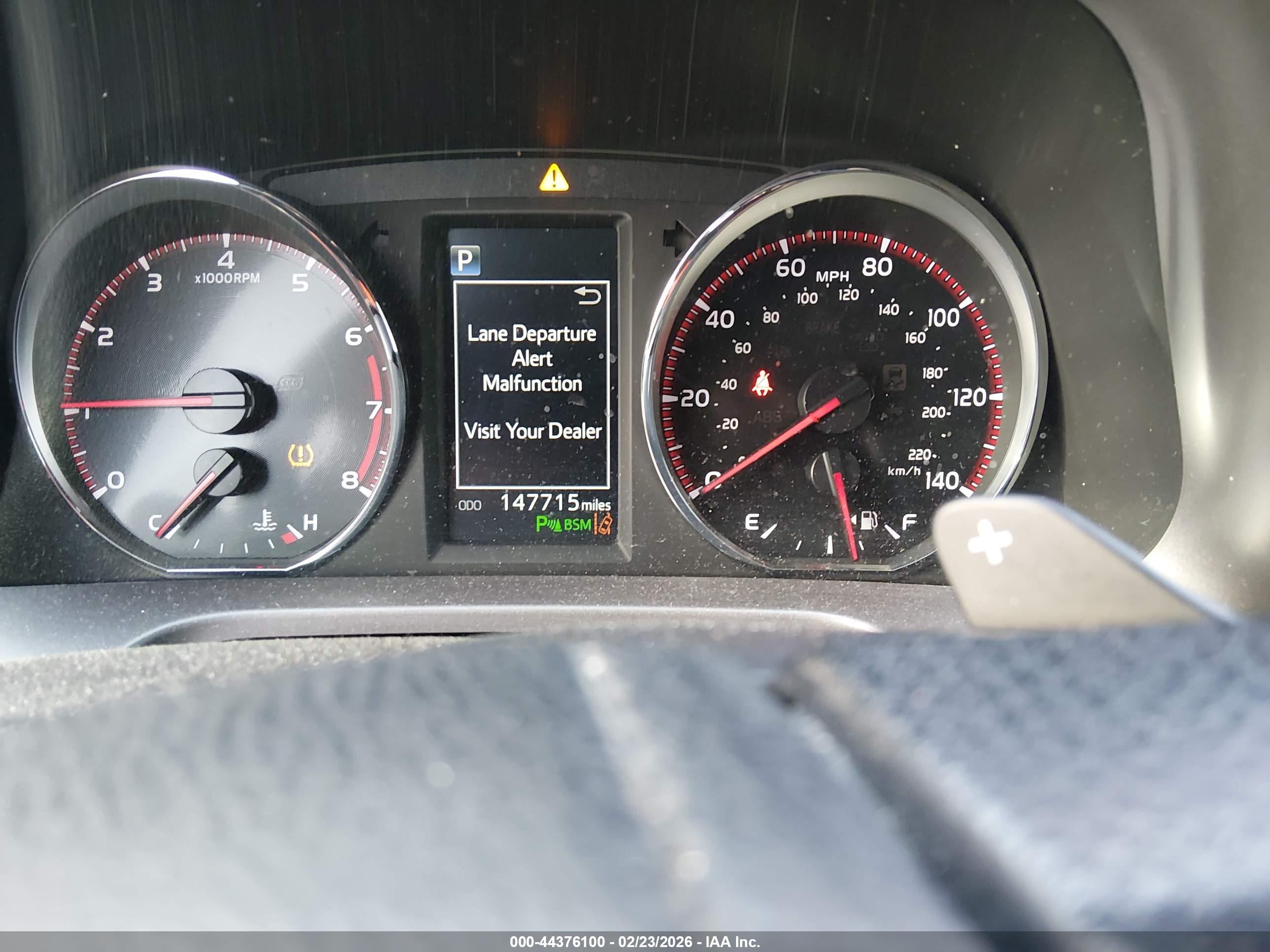 TOYOTA RAV4 image 7