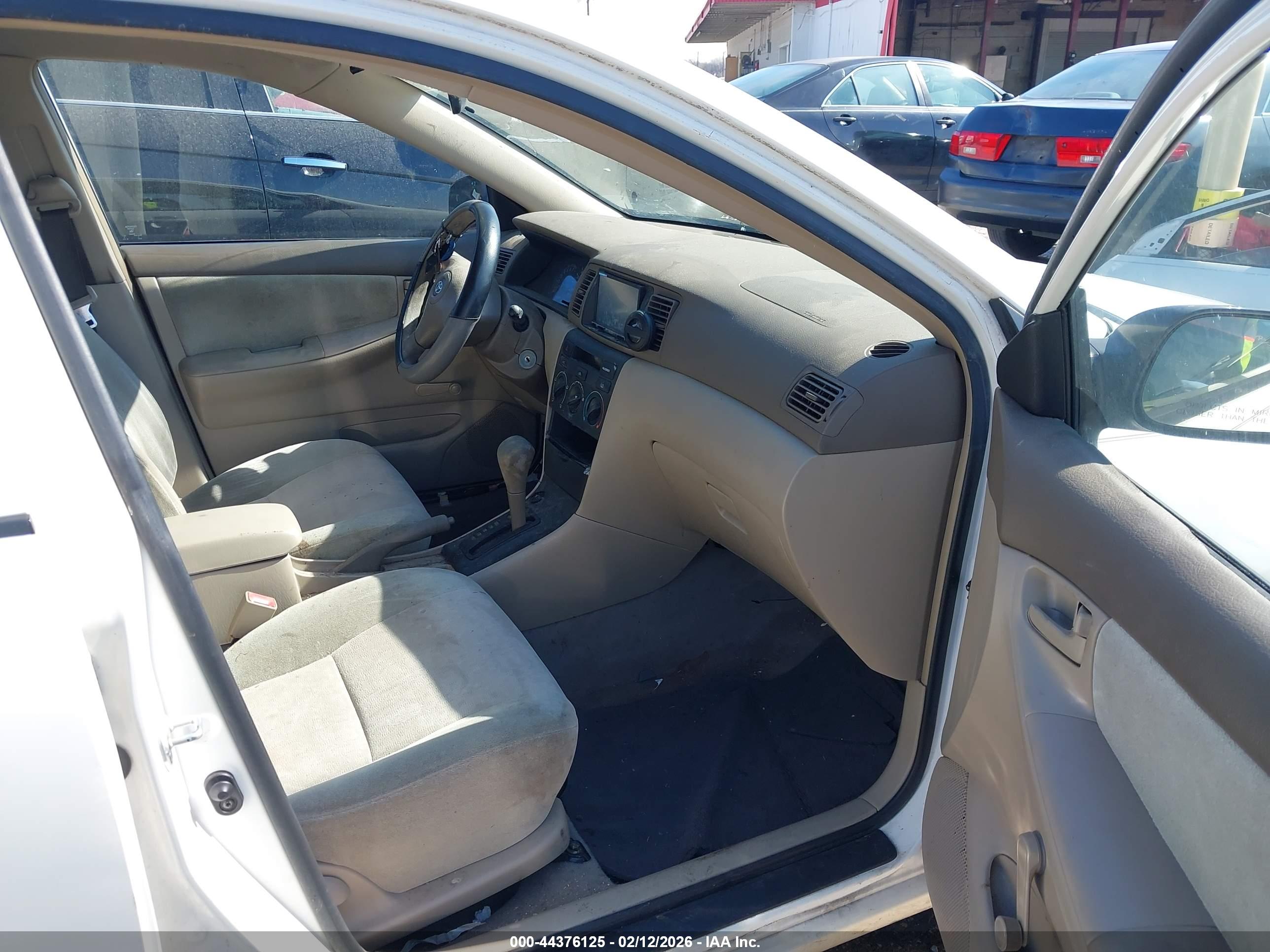 TOYOTA COROLLA image 5