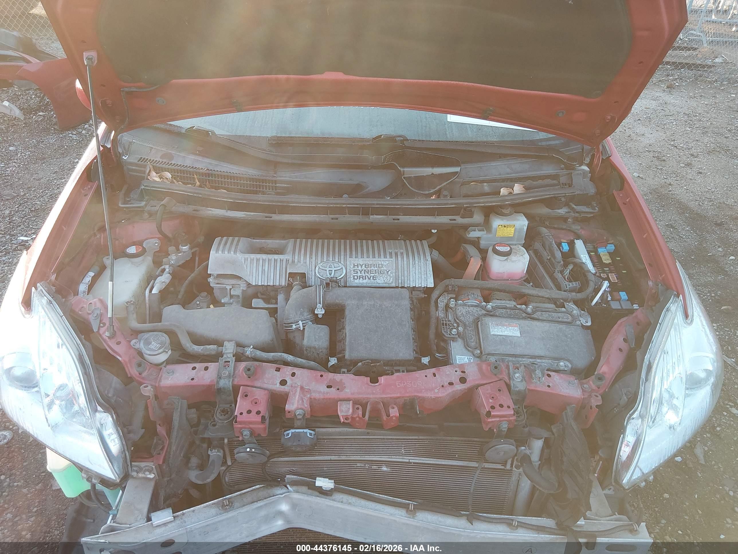 TOYOTA PRIUS image 10