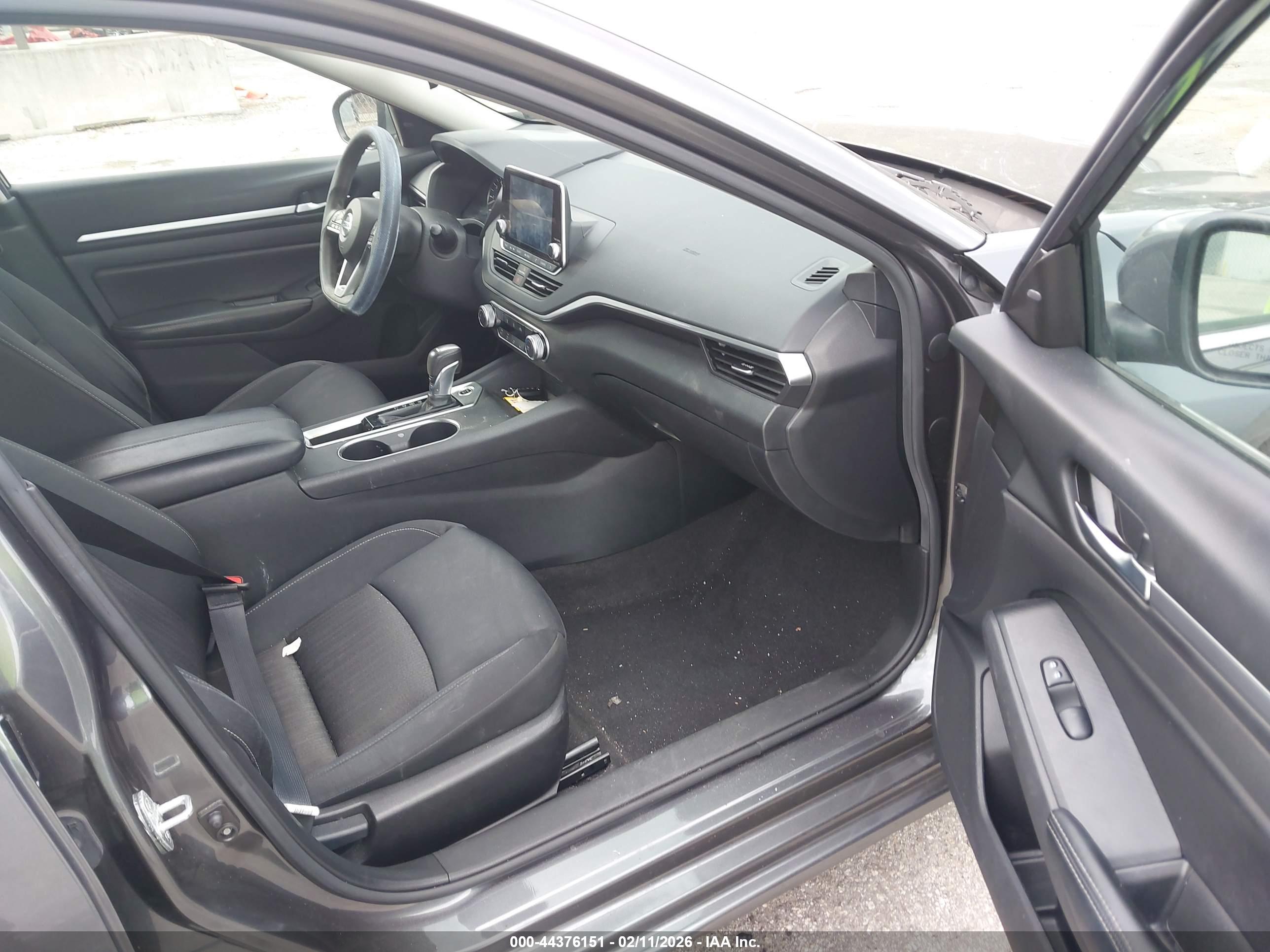 NISSAN ALTIMA image 5