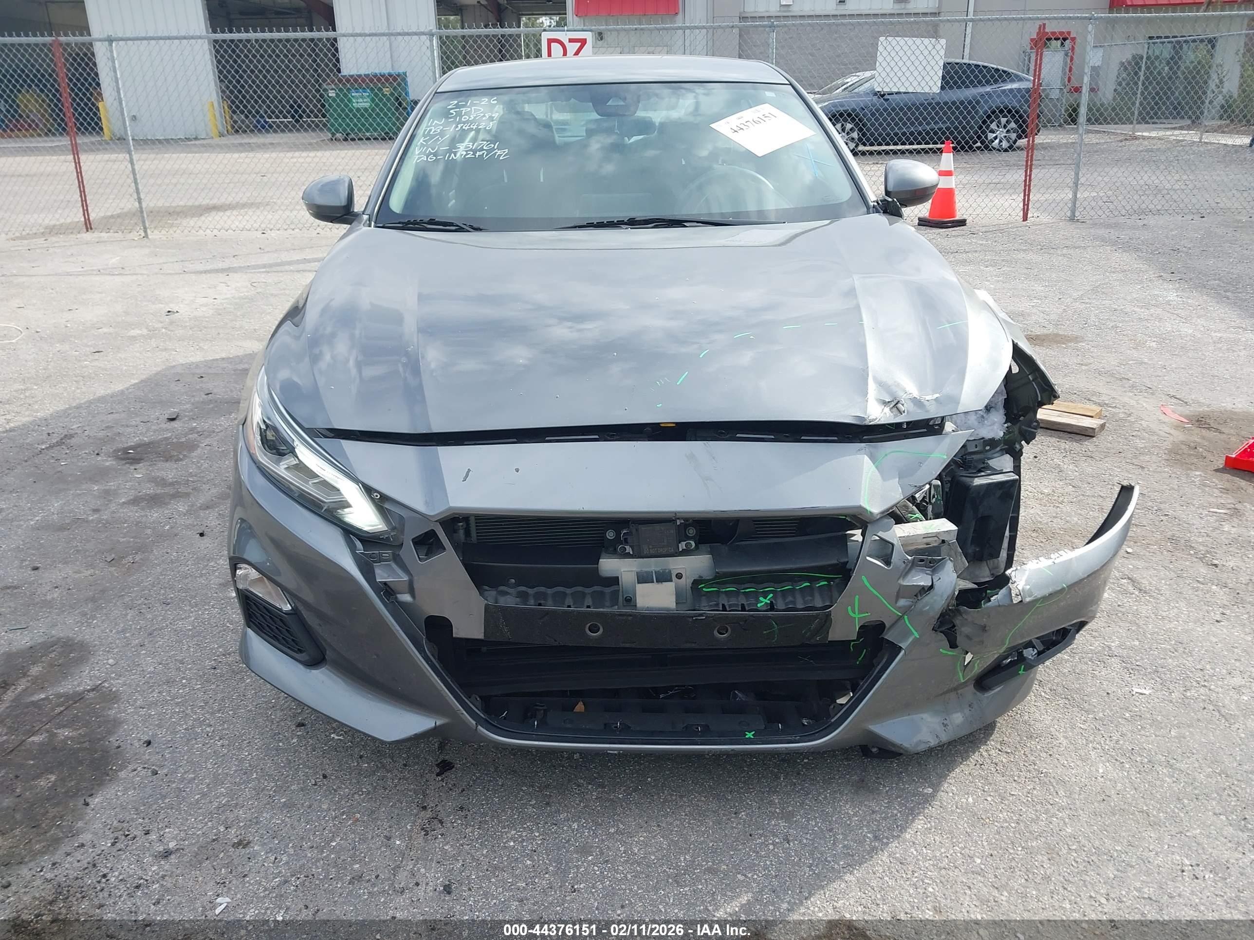 NISSAN ALTIMA image 6