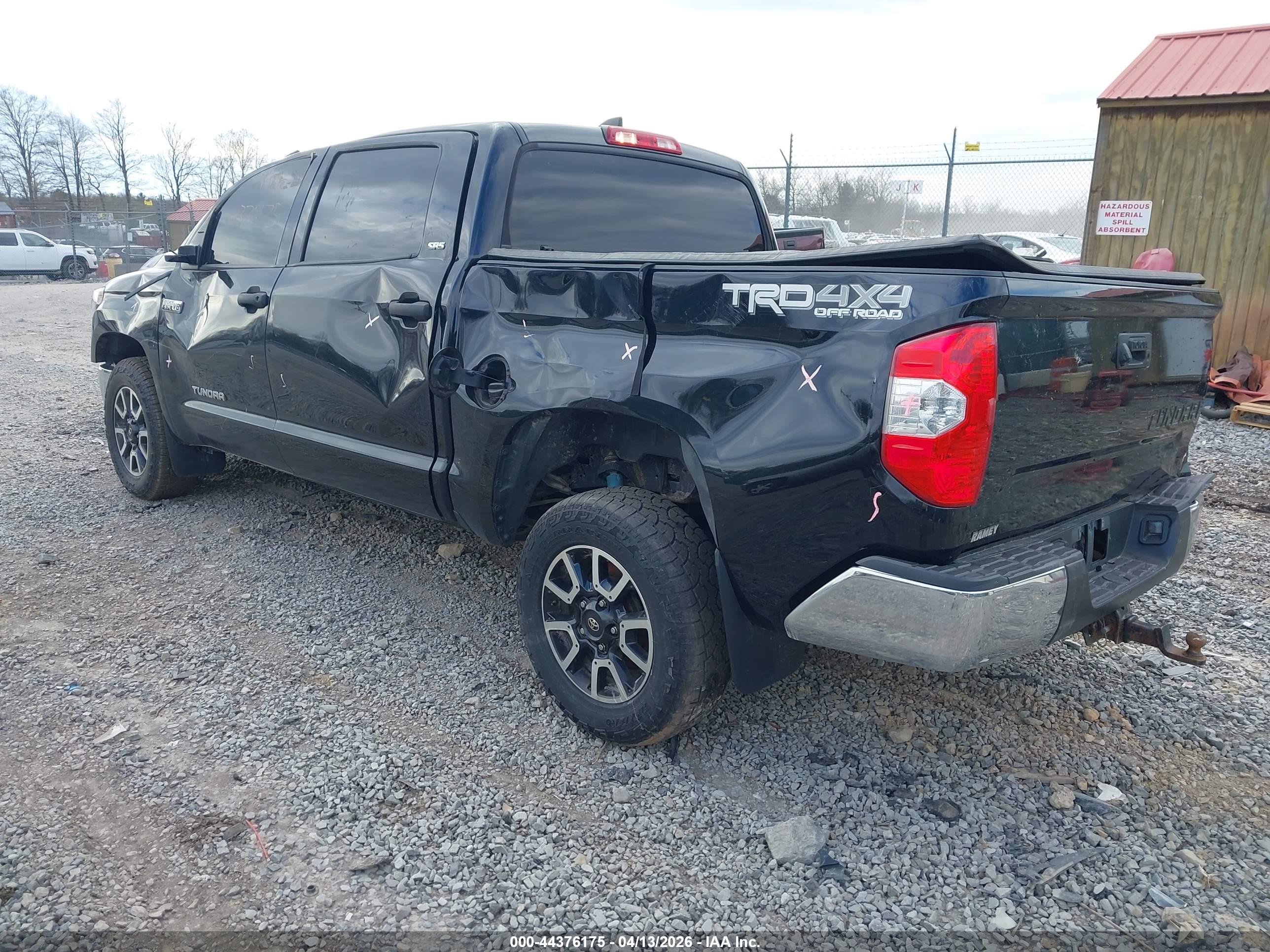 TOYOTA TUNDRA image 3