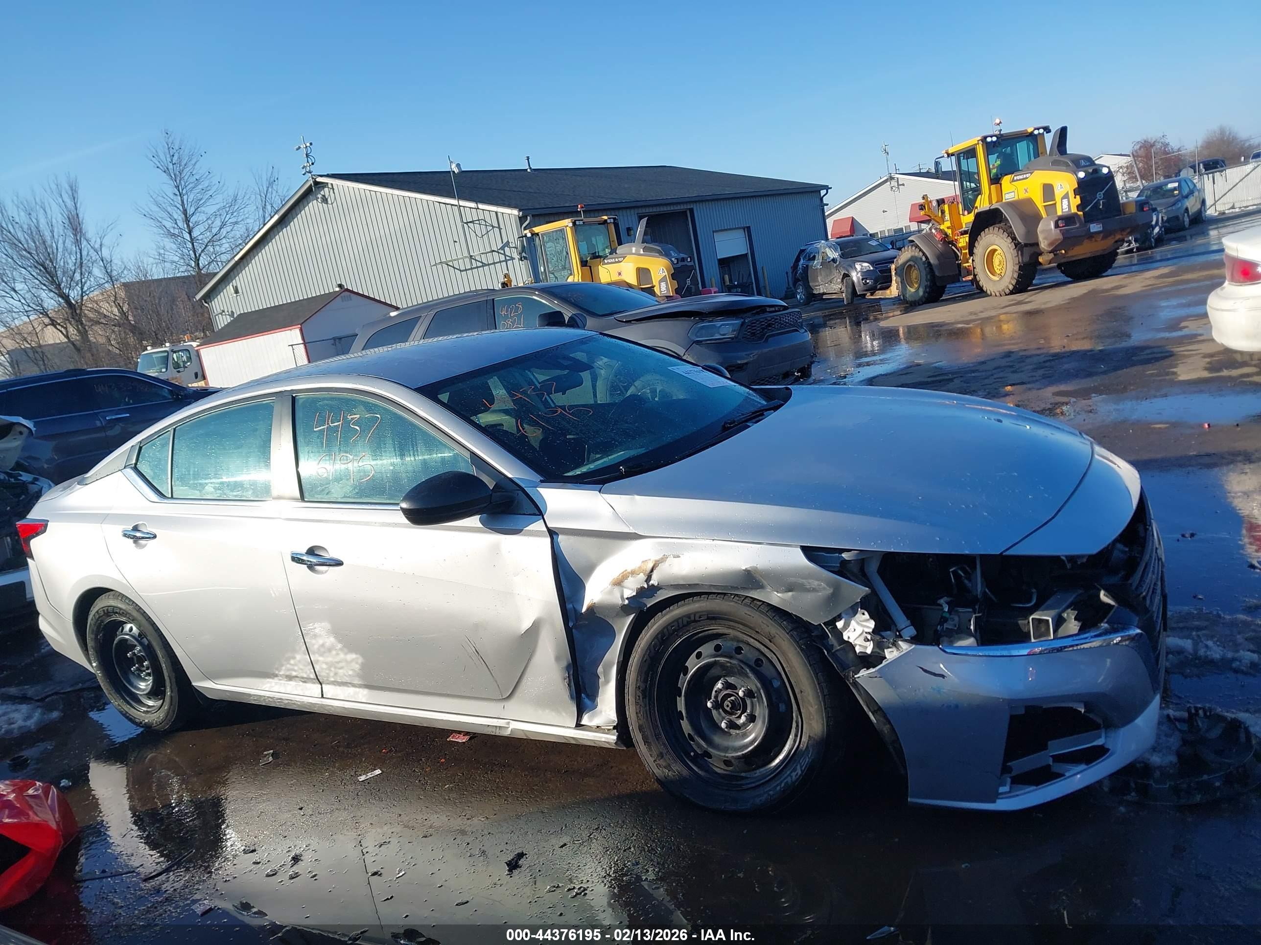 NISSAN ALTIMA image 6