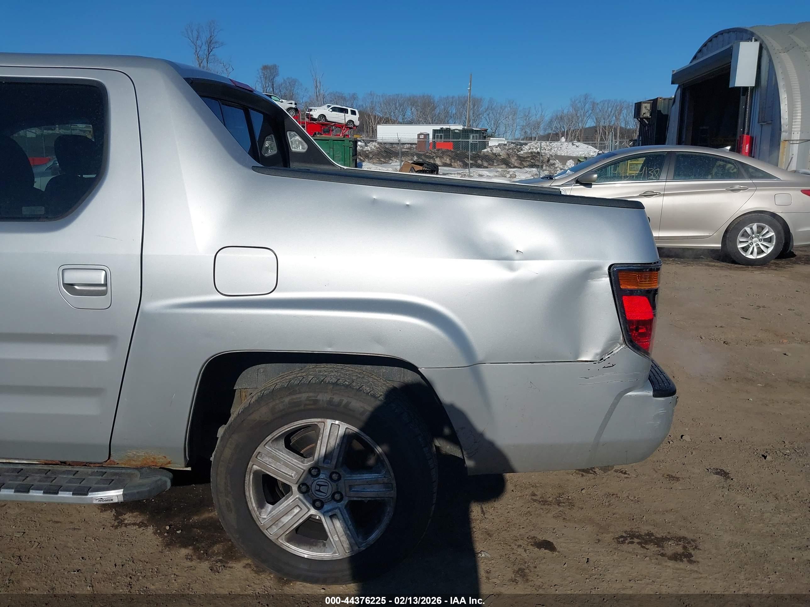 HONDA RIDGELINE image 6