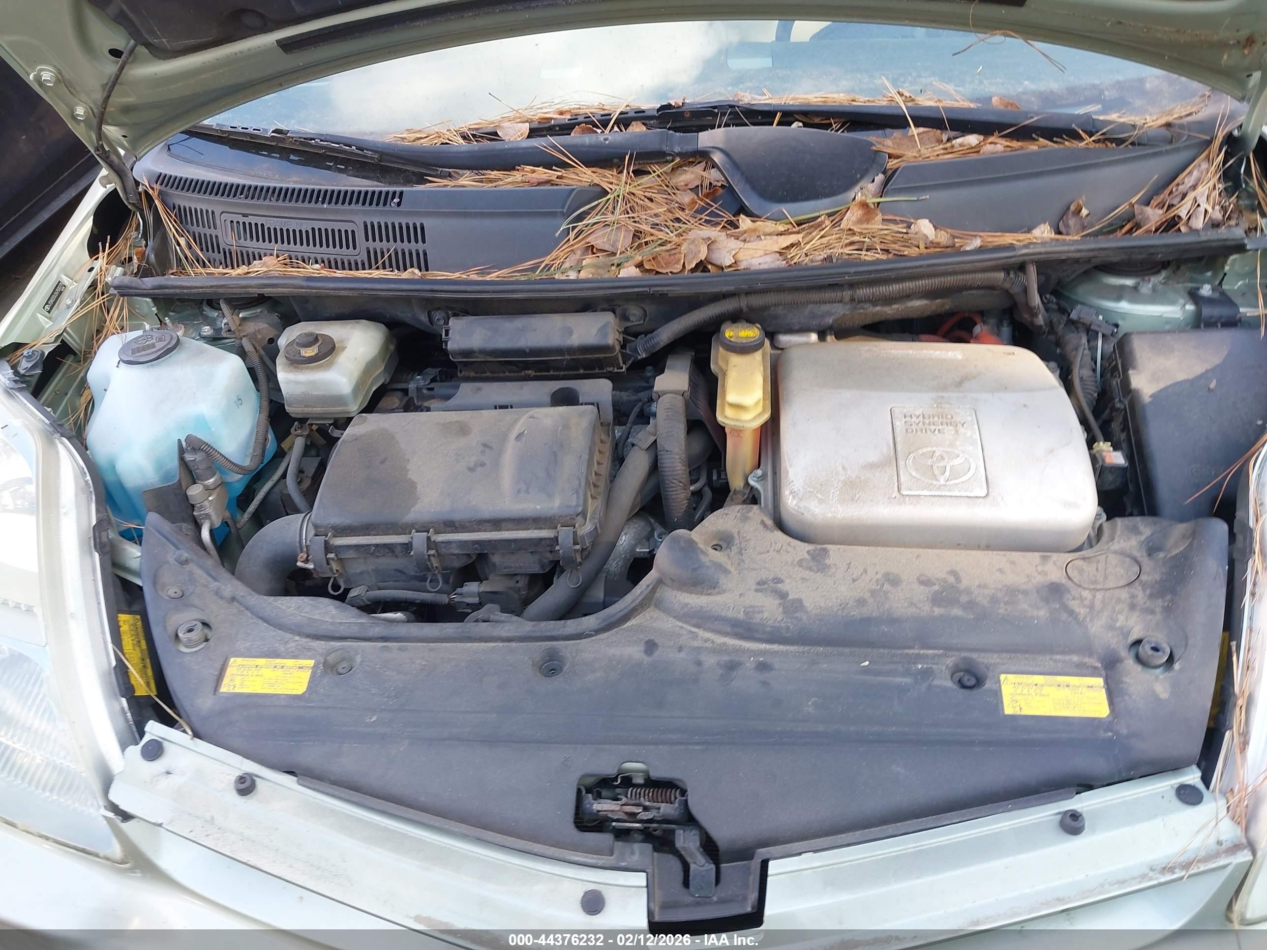 TOYOTA PRIUS image 10