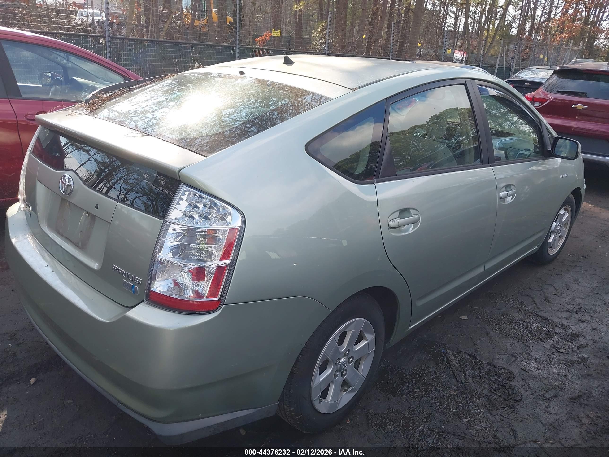 TOYOTA PRIUS image 4