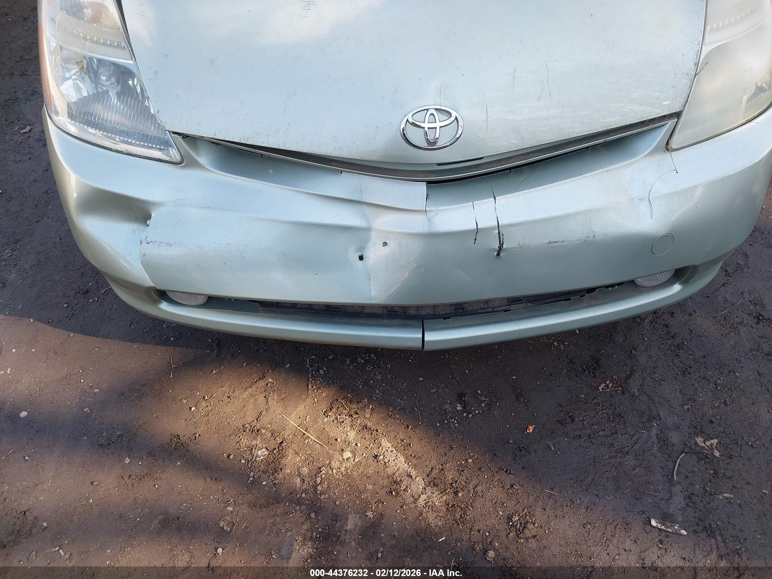 TOYOTA PRIUS image 6