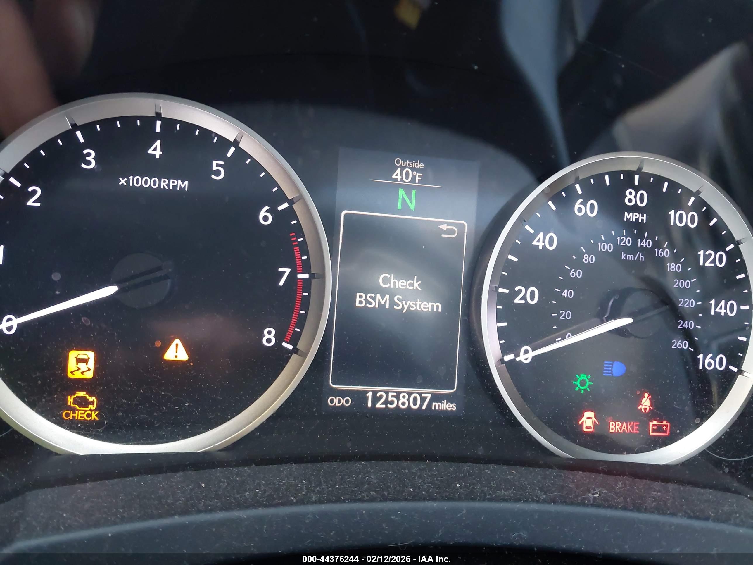 LEXUS IS image 7