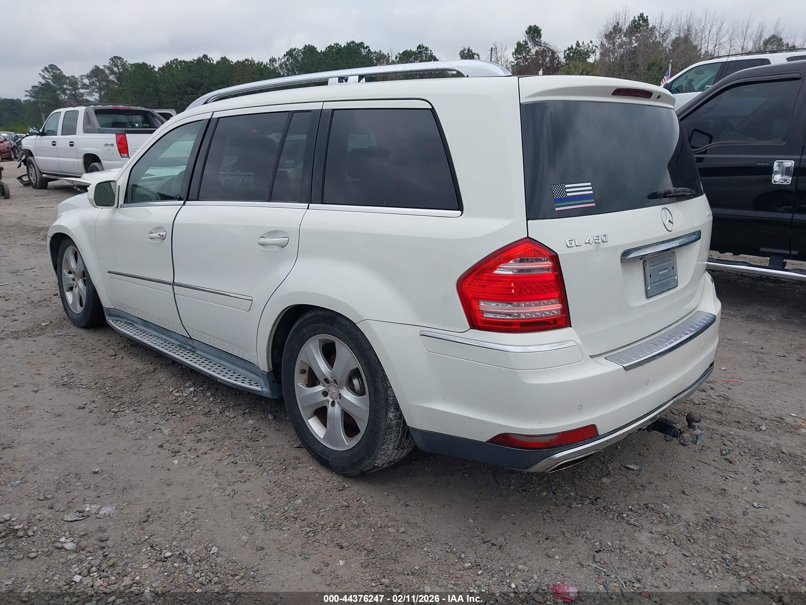 MERCEDES-BENZ GL image 3