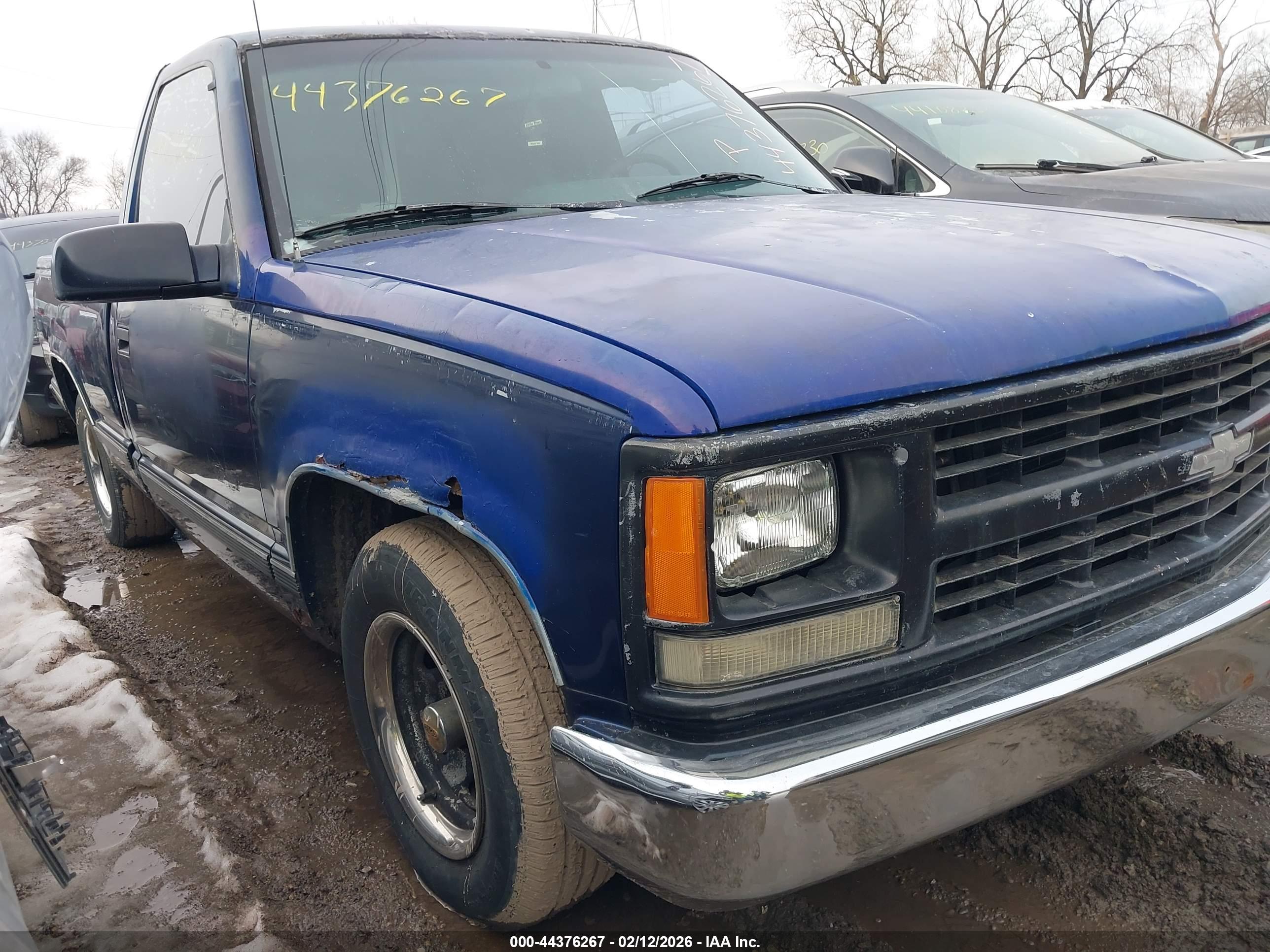 CHEVROLET GMT-400 image 6