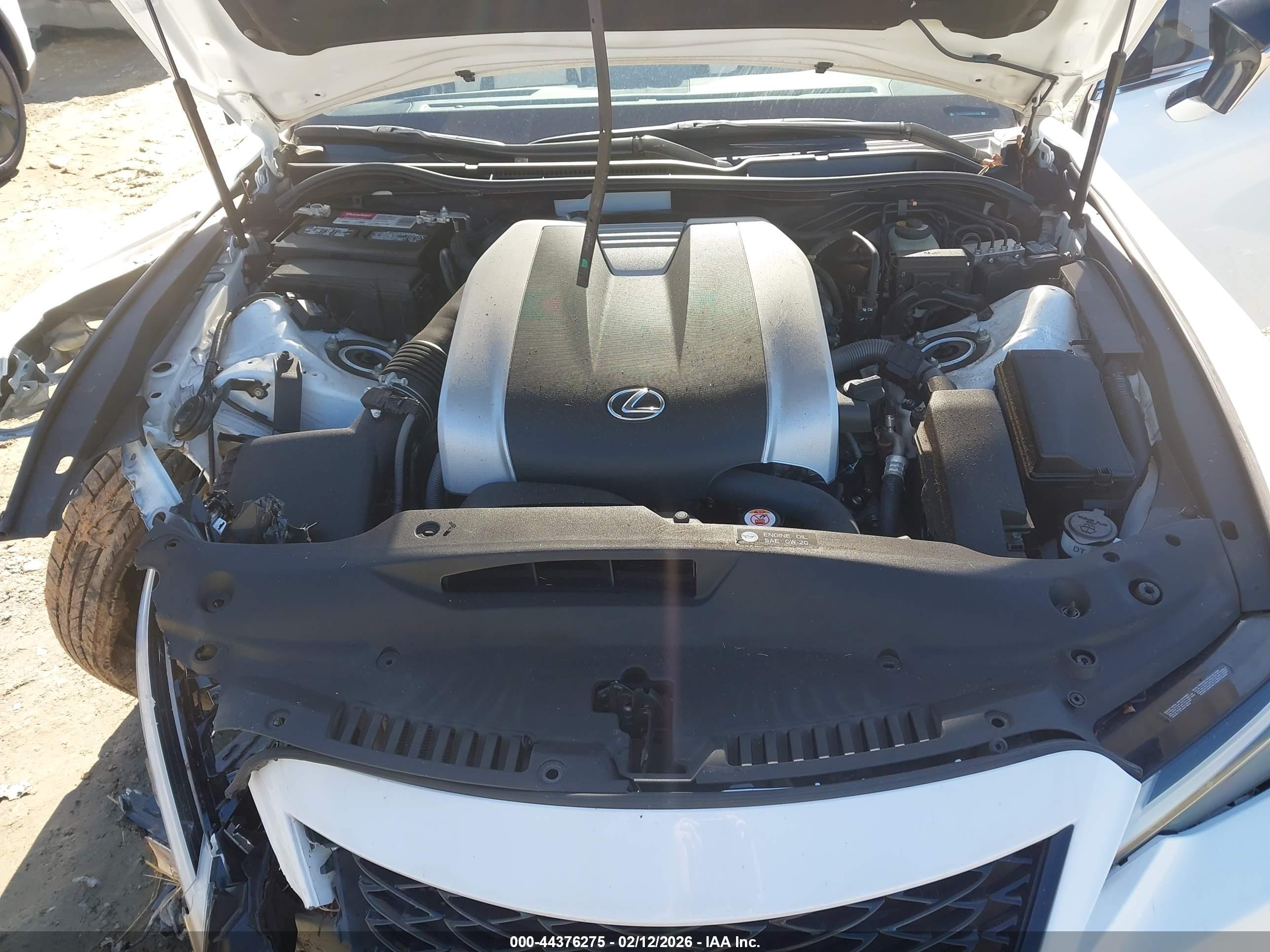 LEXUS IS image 10