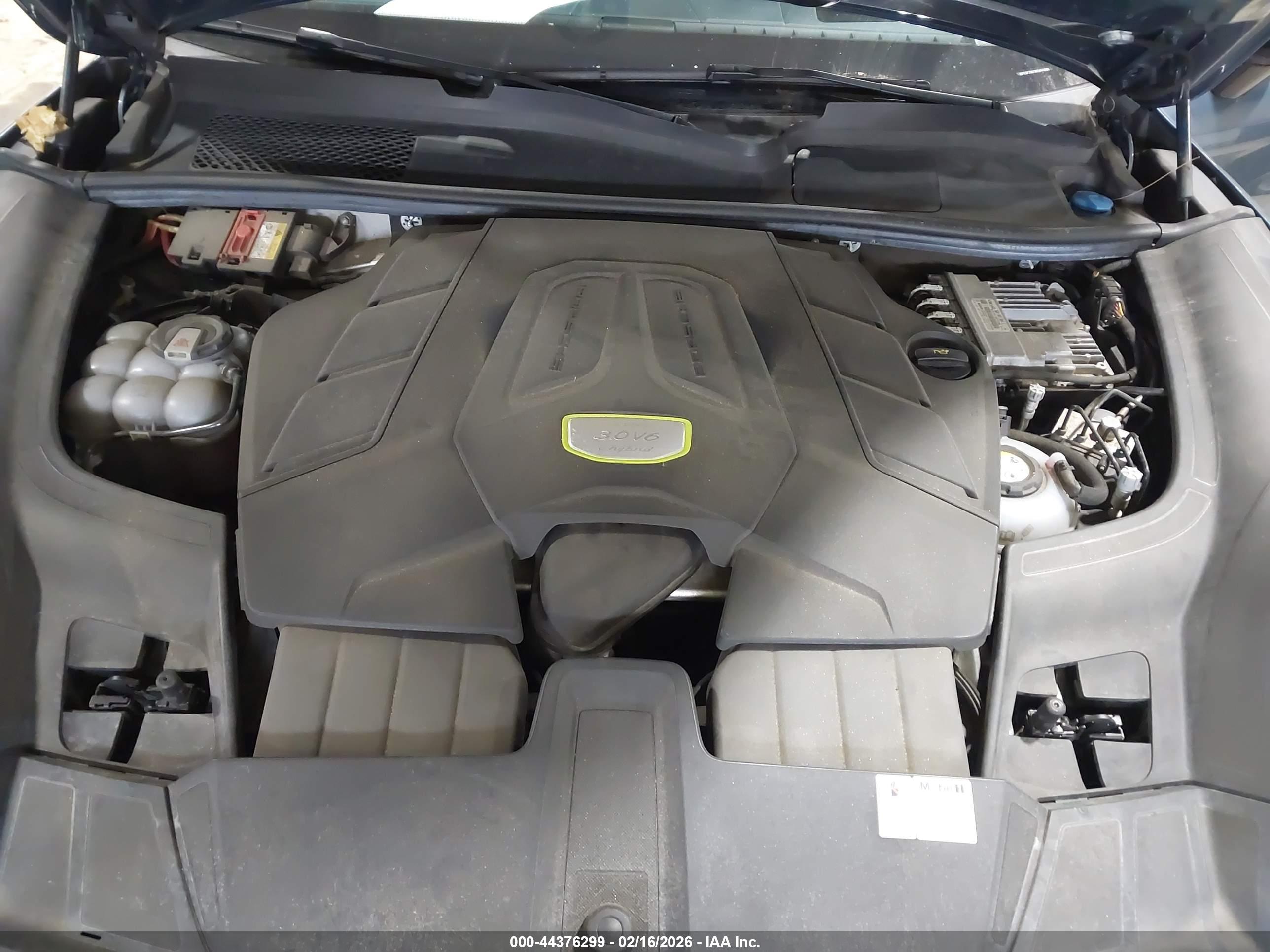 PORSCHE CAYENNE image 10
