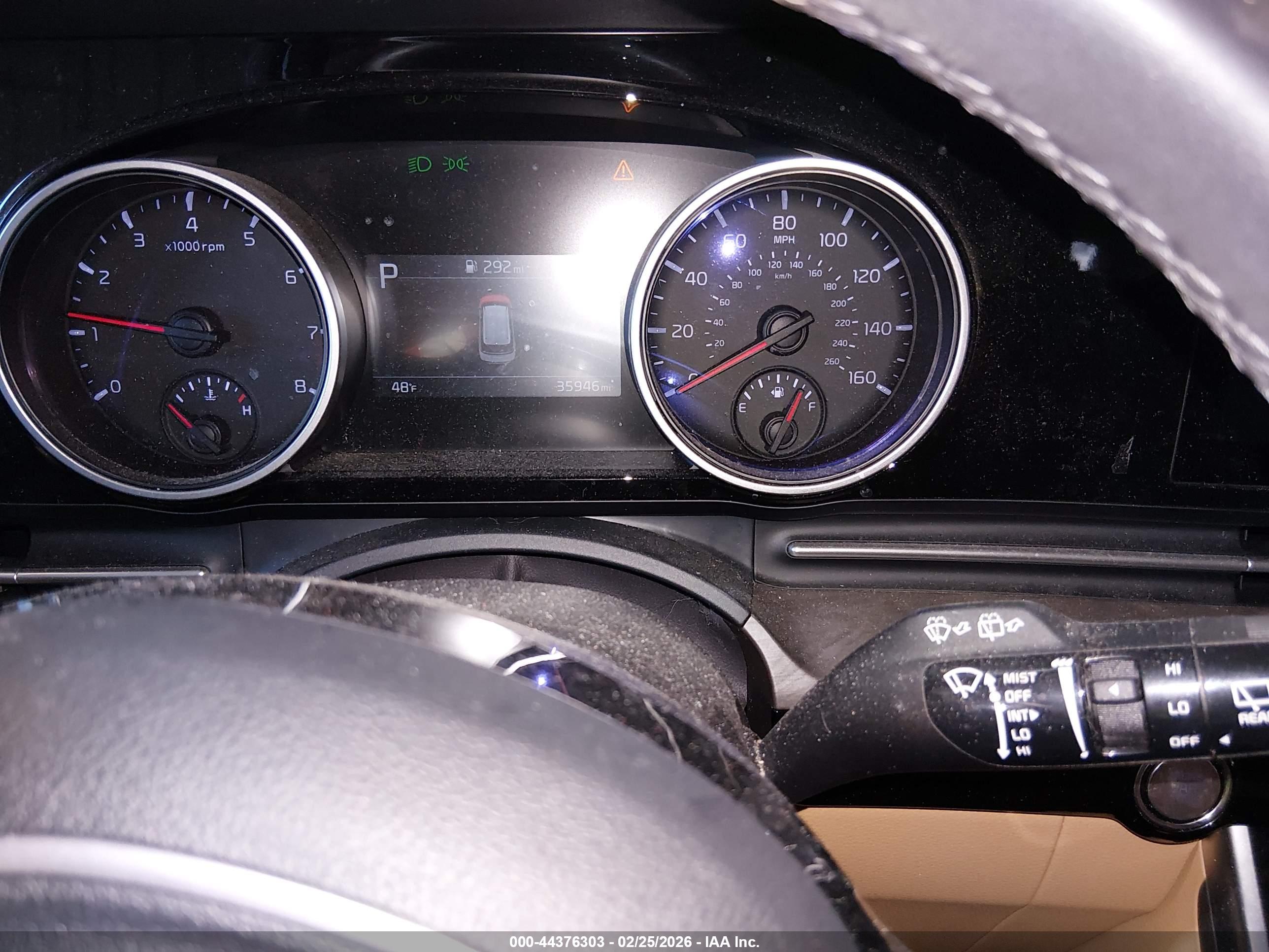 KIA CARNIVAL image 7