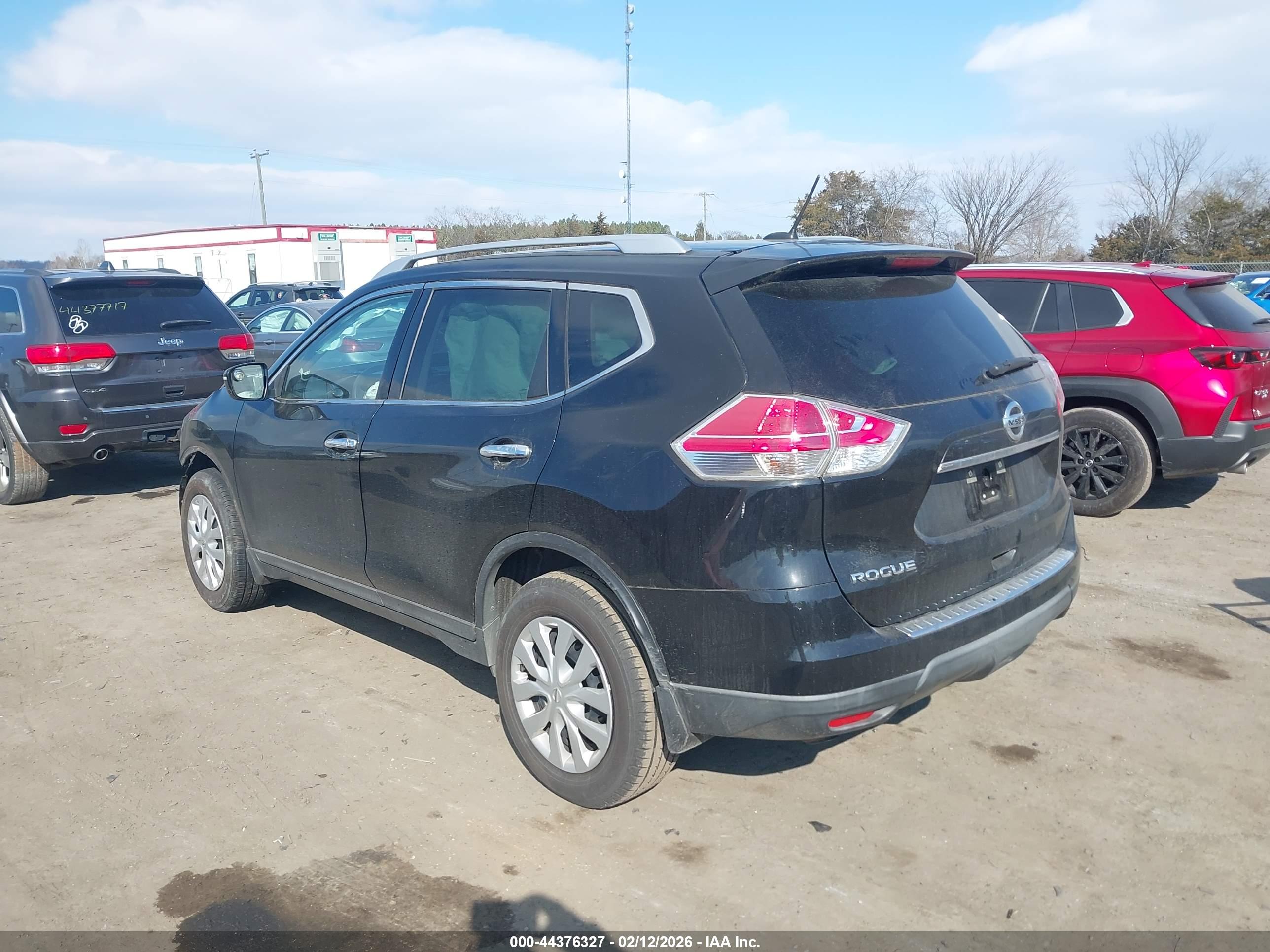 NISSAN ROGUE image 3