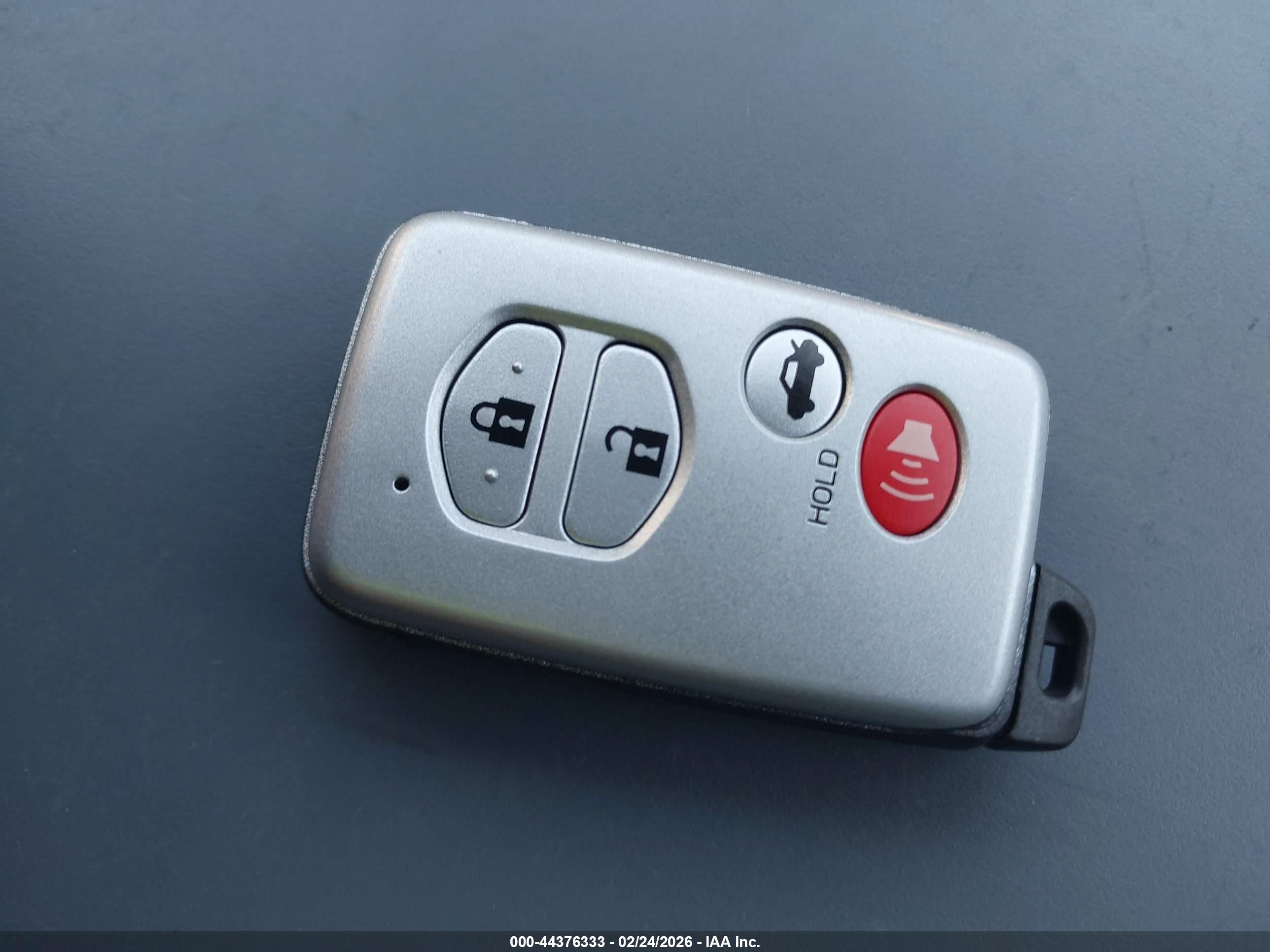 LEXUS ES image 11