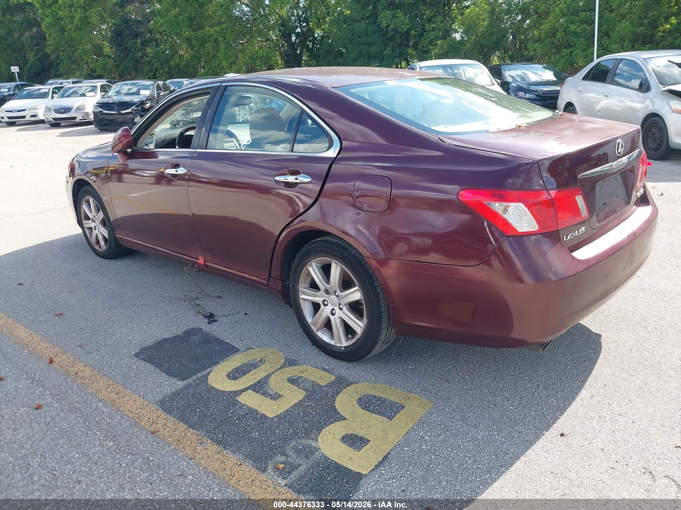 LEXUS ES image 3