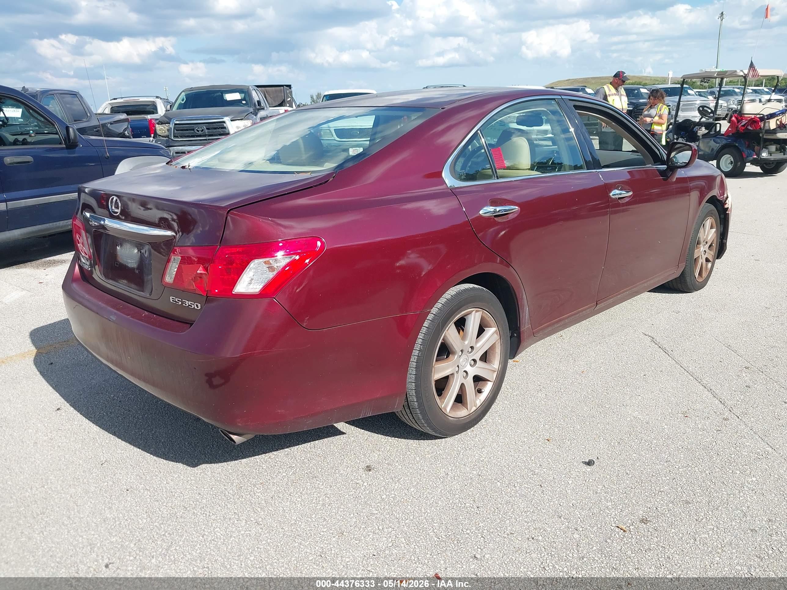LEXUS ES image 4