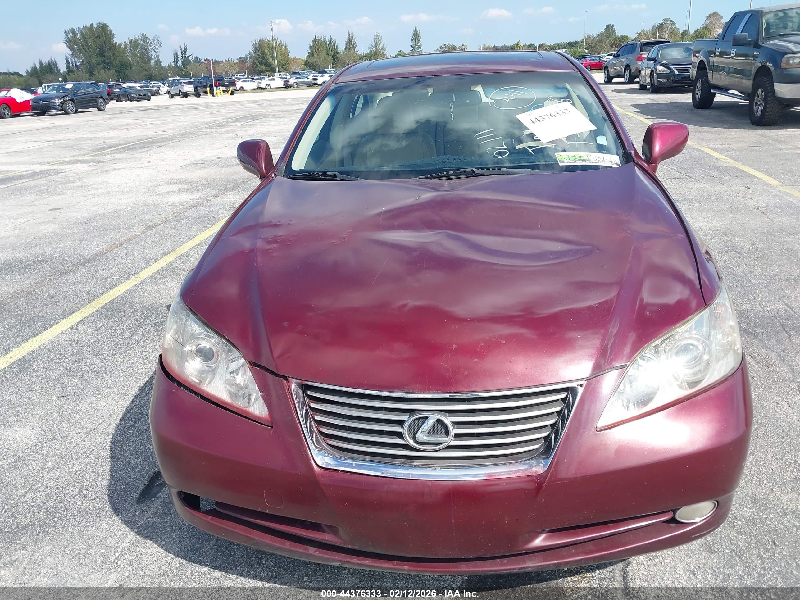 LEXUS ES image 6