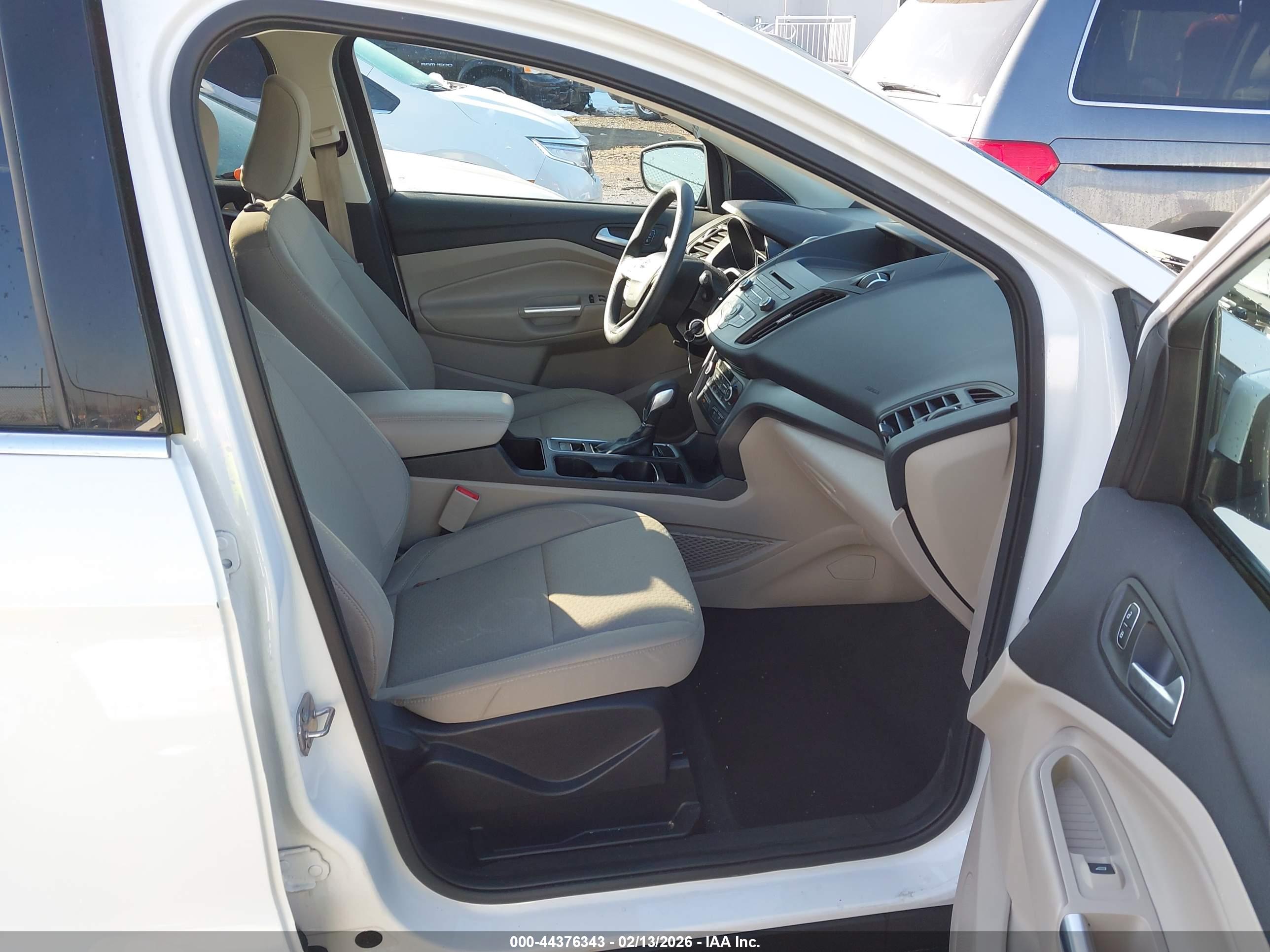 FORD ESCAPE image 5
