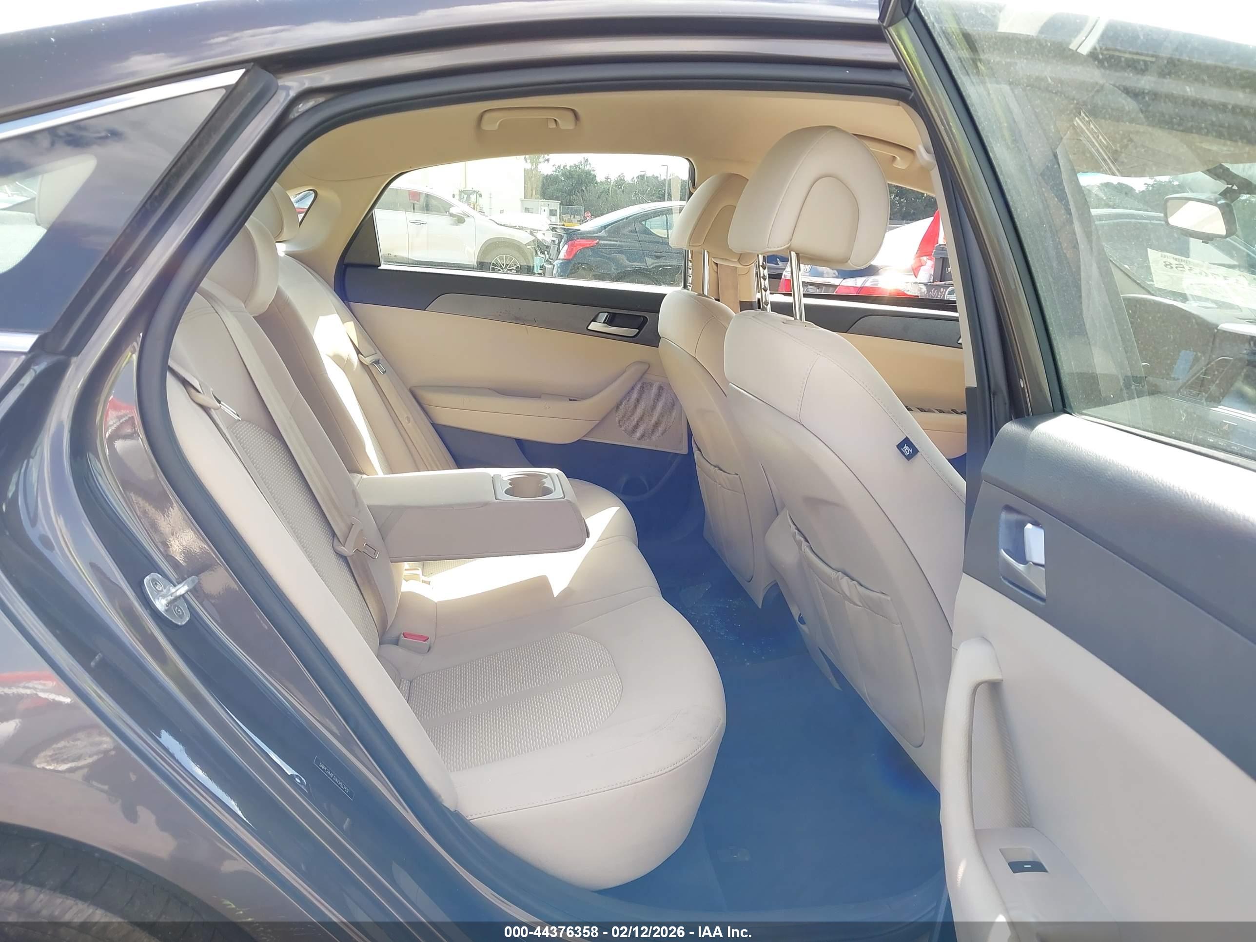 HYUNDAI SONATA image 8