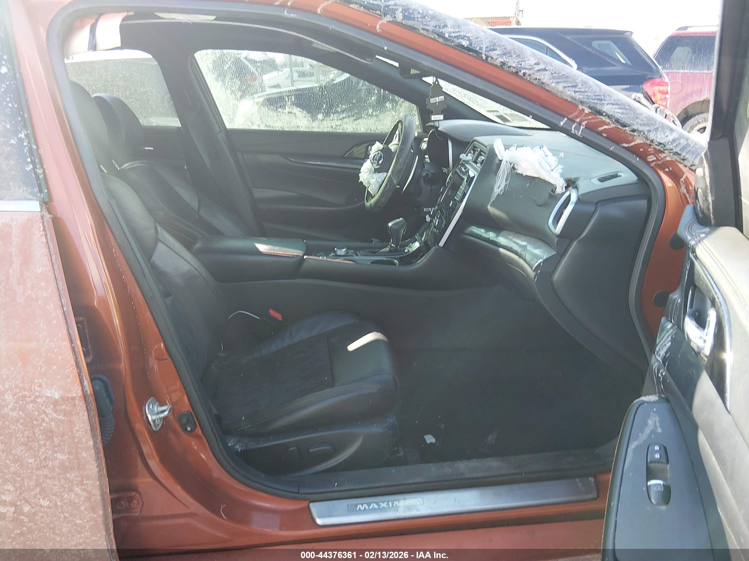 NISSAN MAXIMA image 5