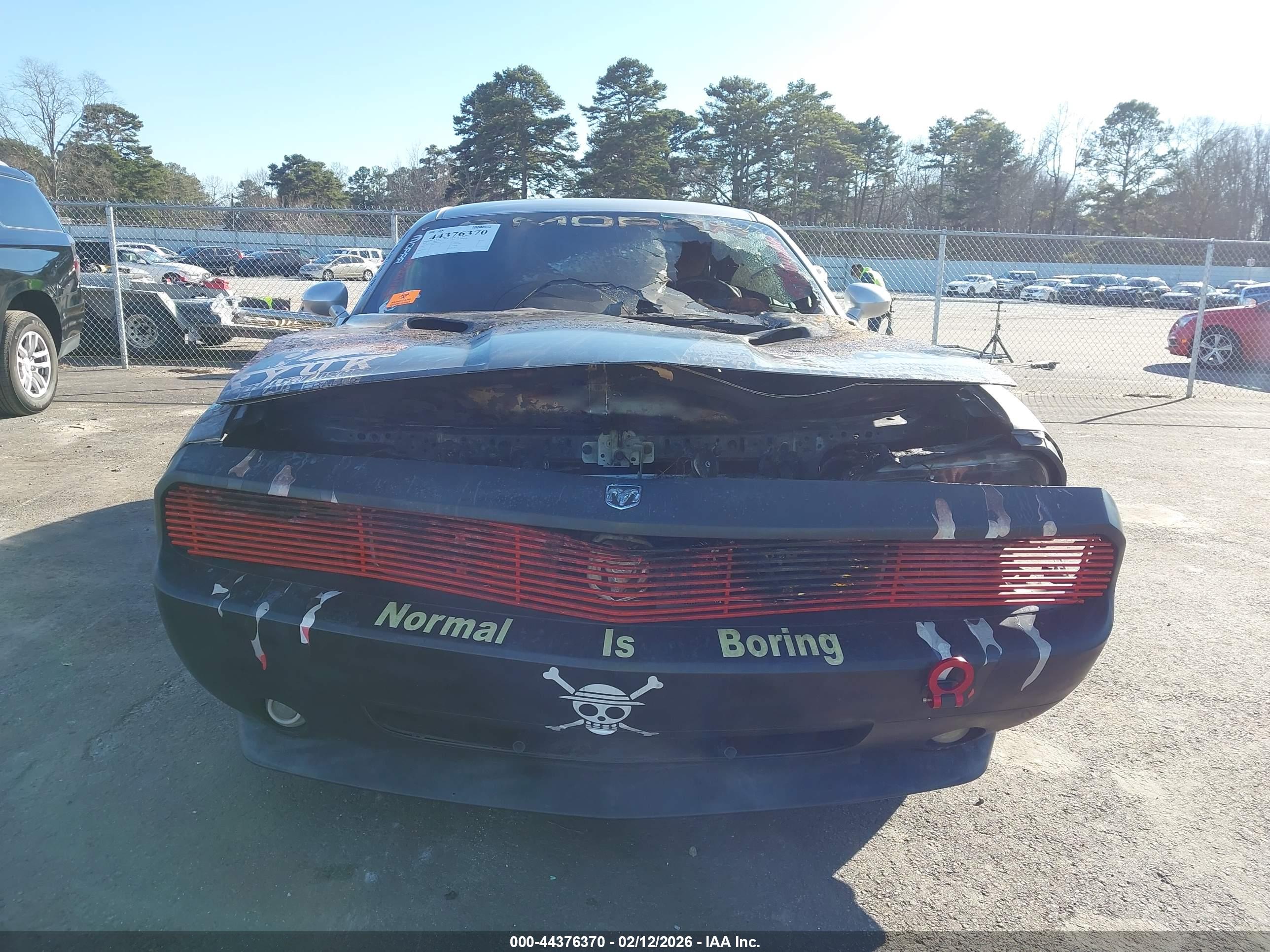 DODGE CHALLENGER image 10