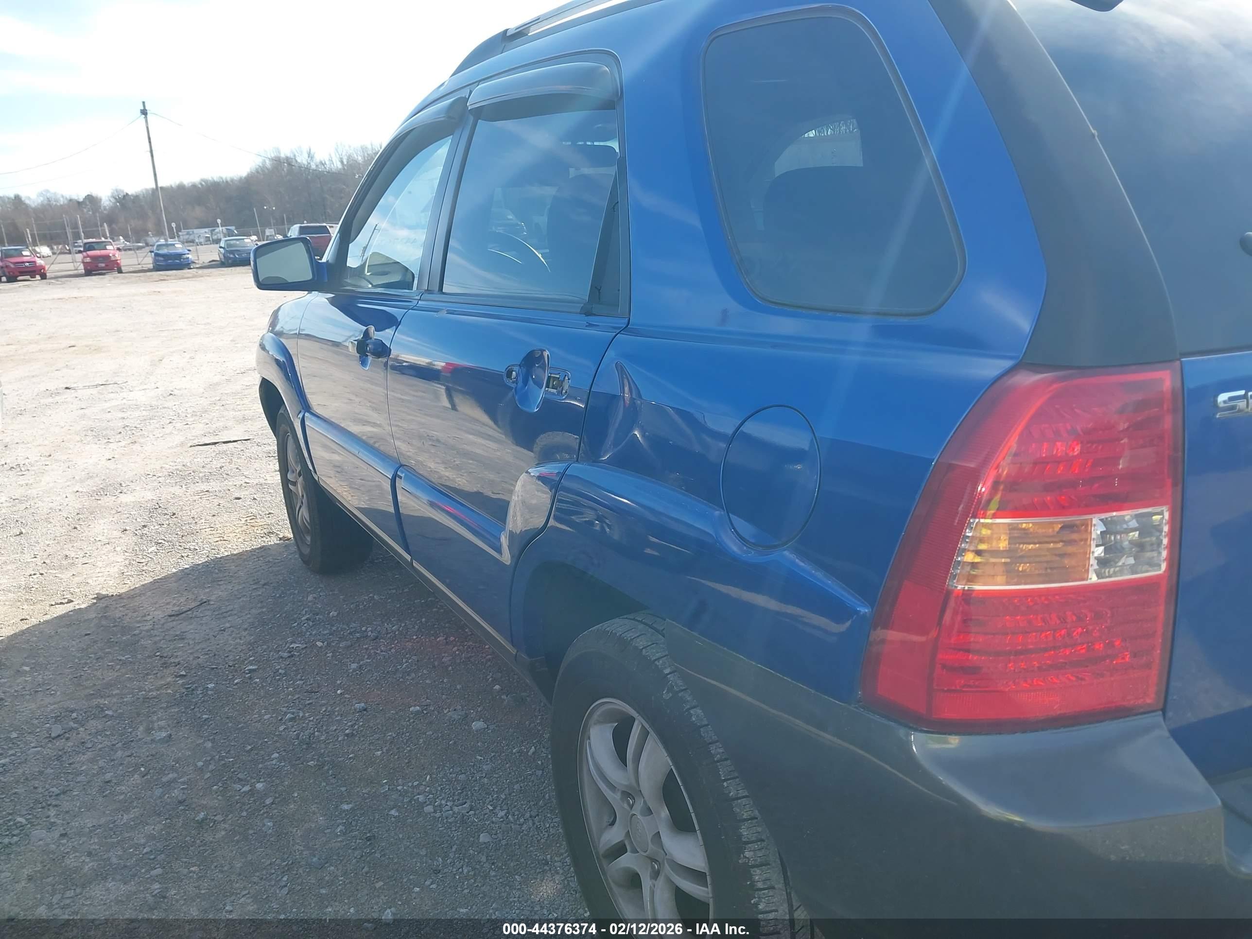 KIA SPORTAGE image 3