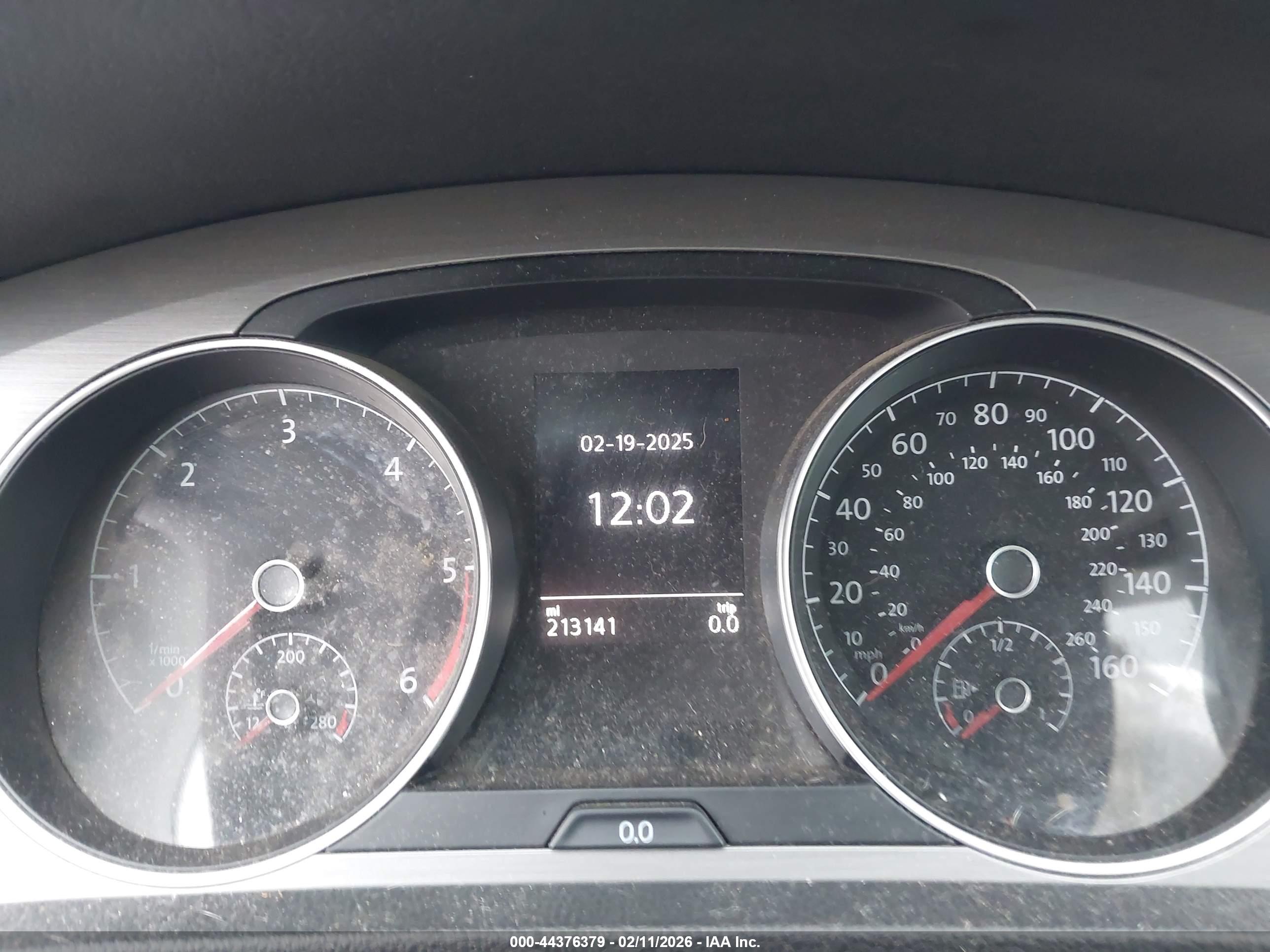 VOLKSWAGEN GOLF image 7