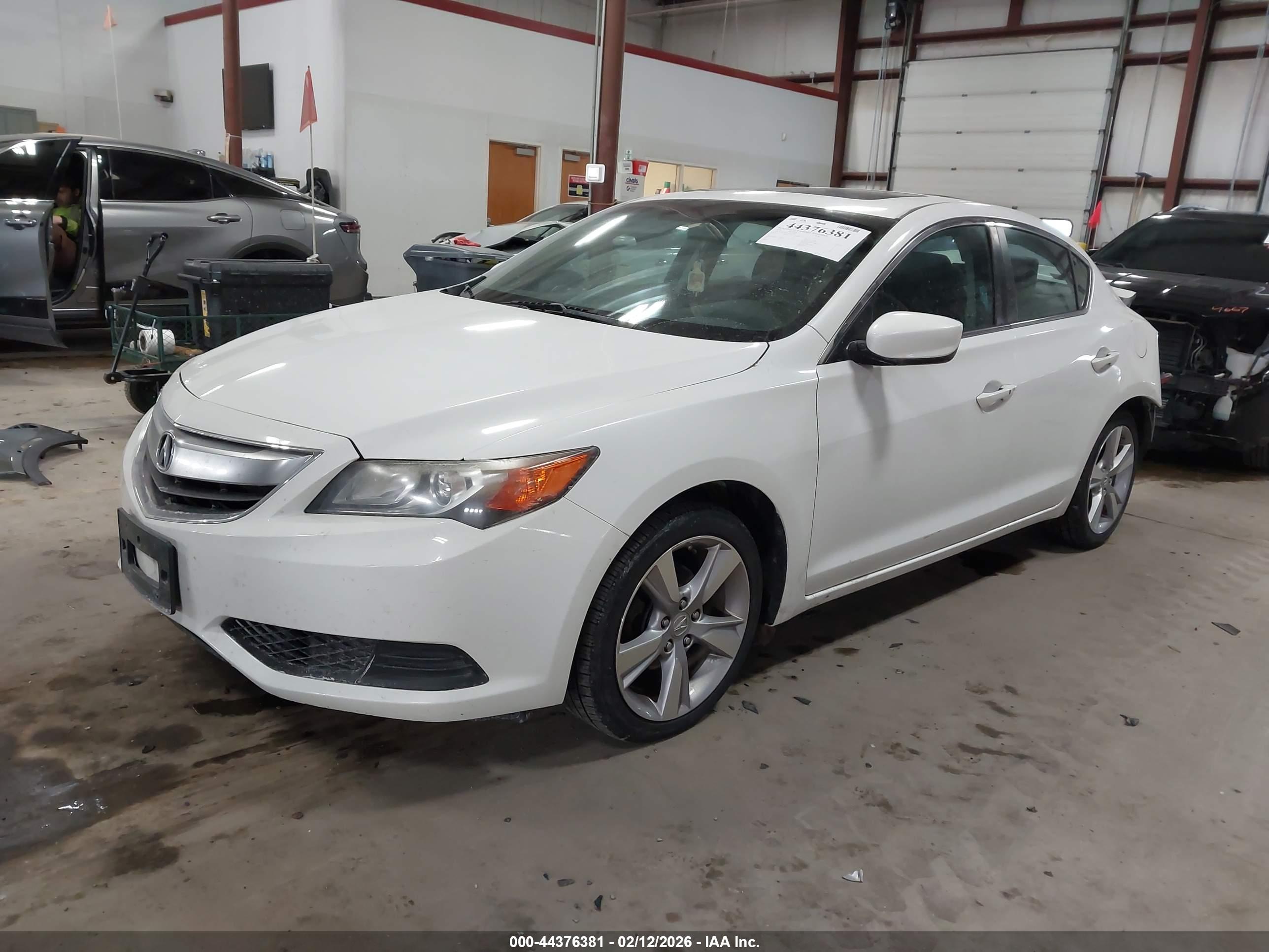ACURA ILX image 2