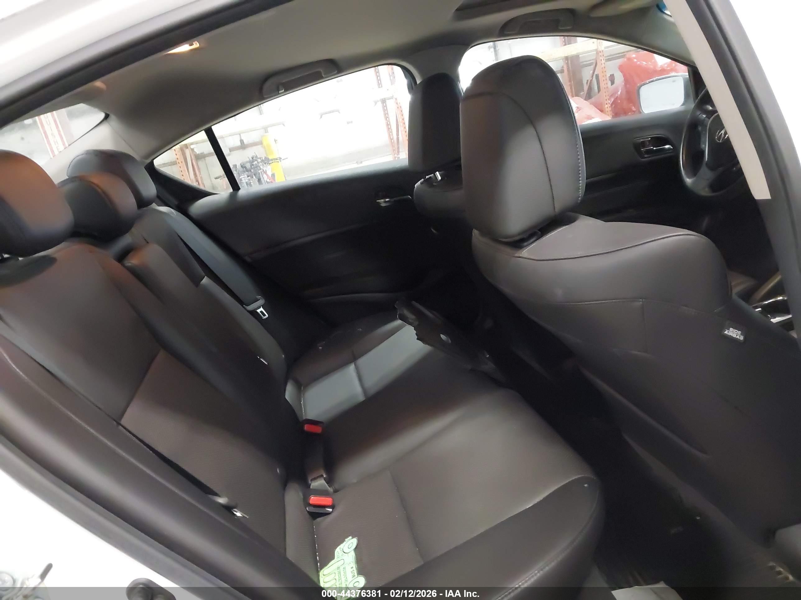 ACURA ILX image 8
