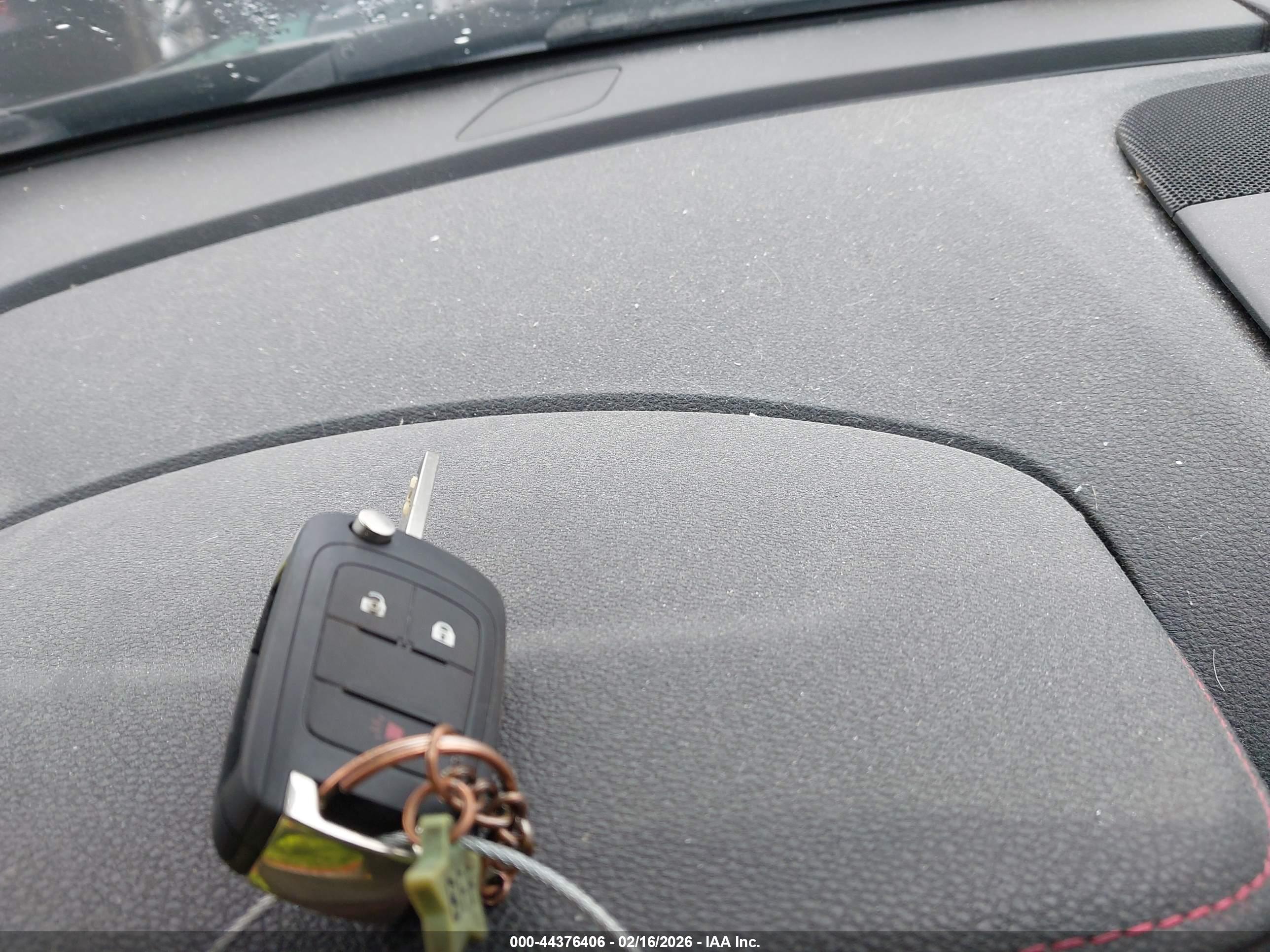 GMC TERRAIN image 11