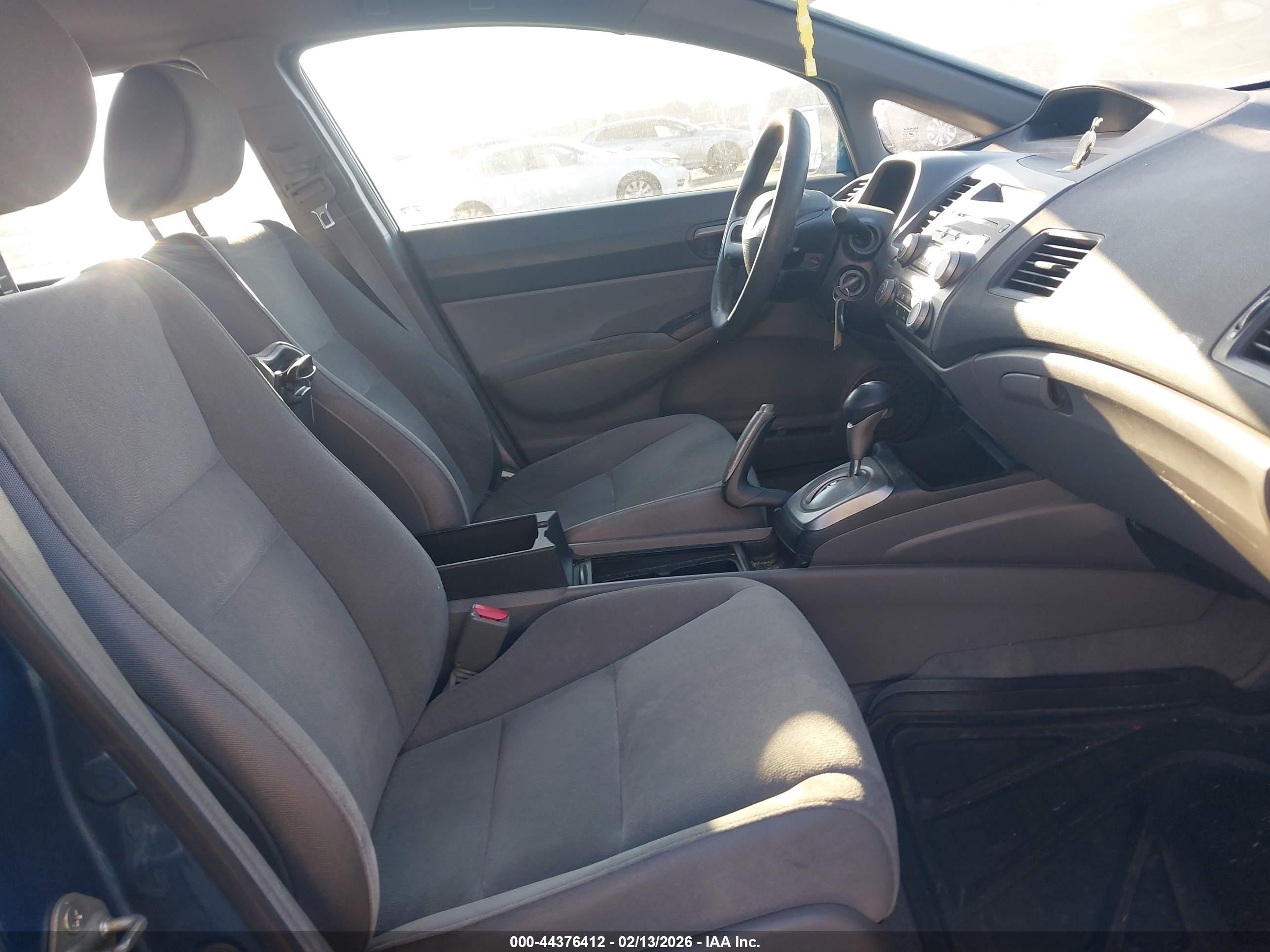 HONDA CIVIC image 5