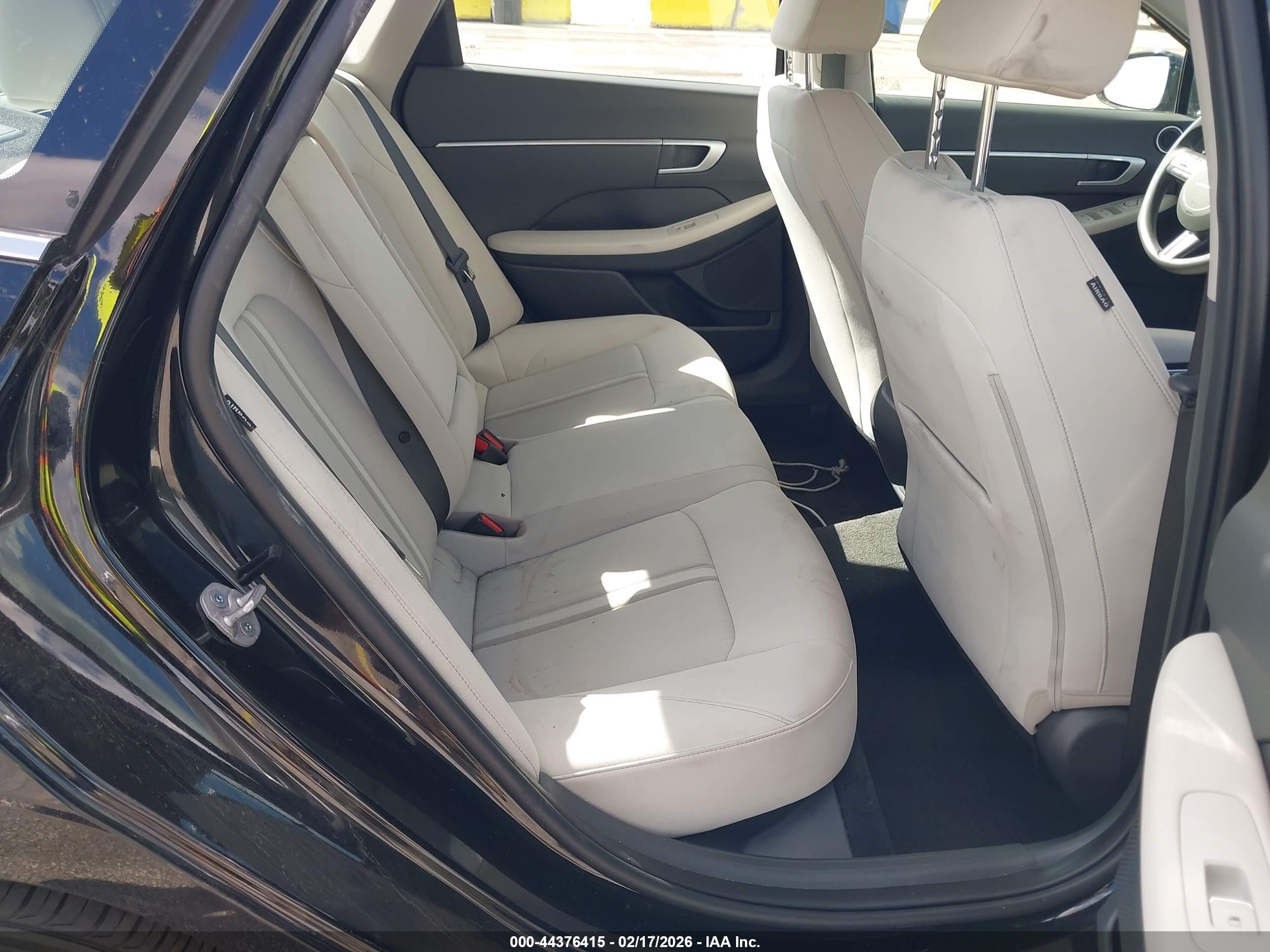 HYUNDAI SONATA image 8