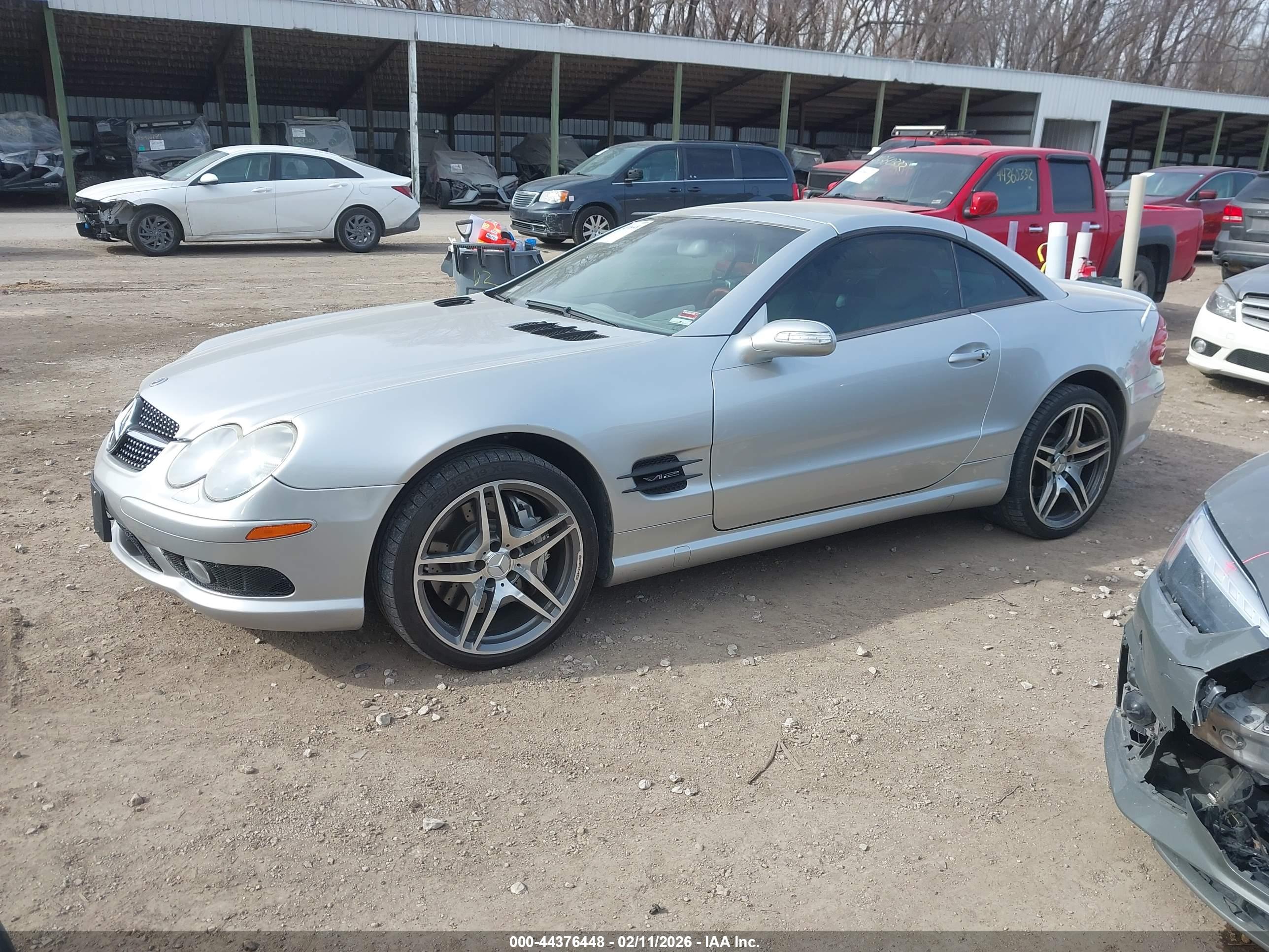 MERCEDES-BENZ SL image 2