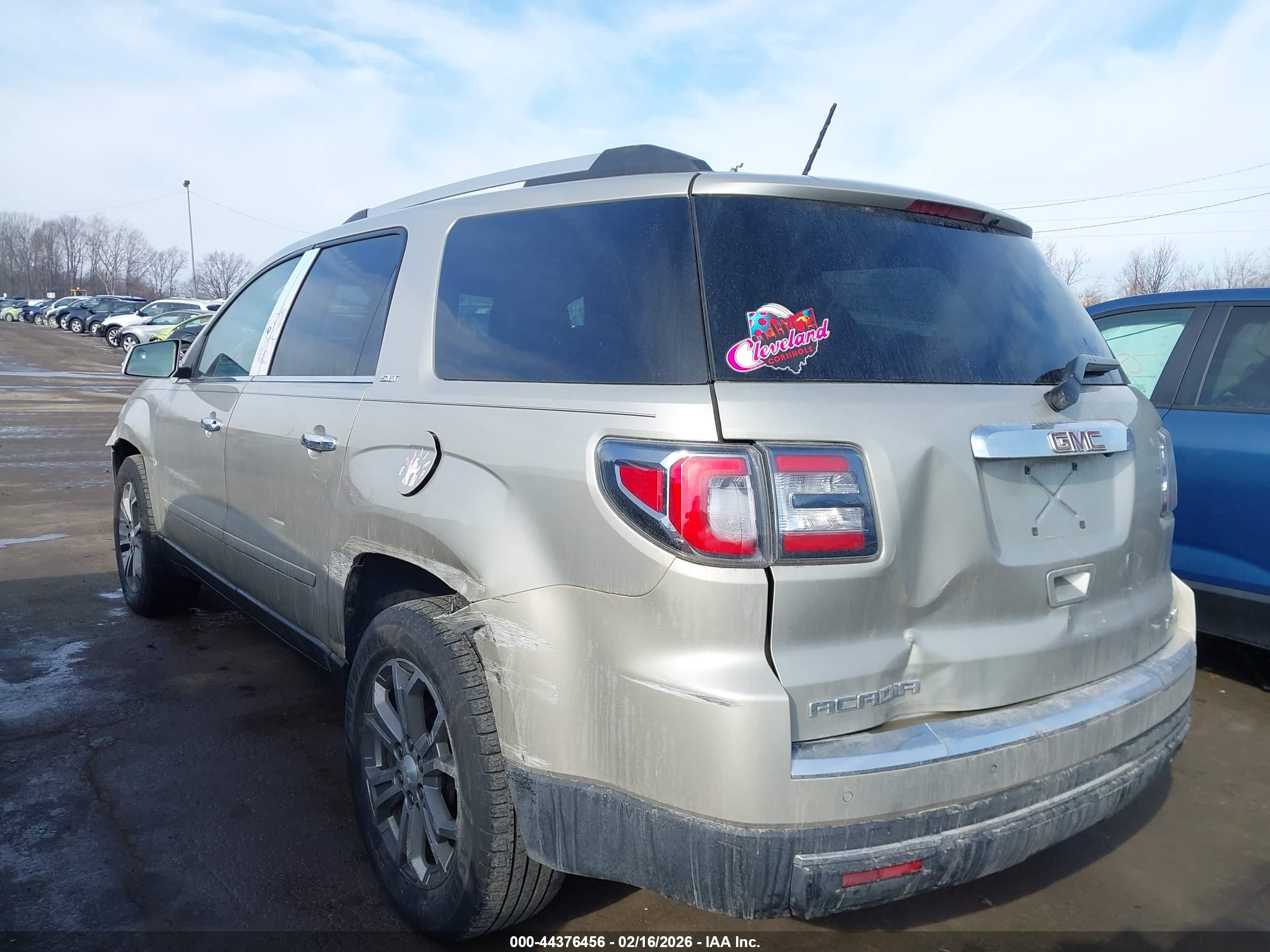 GMC ACADIA image 3