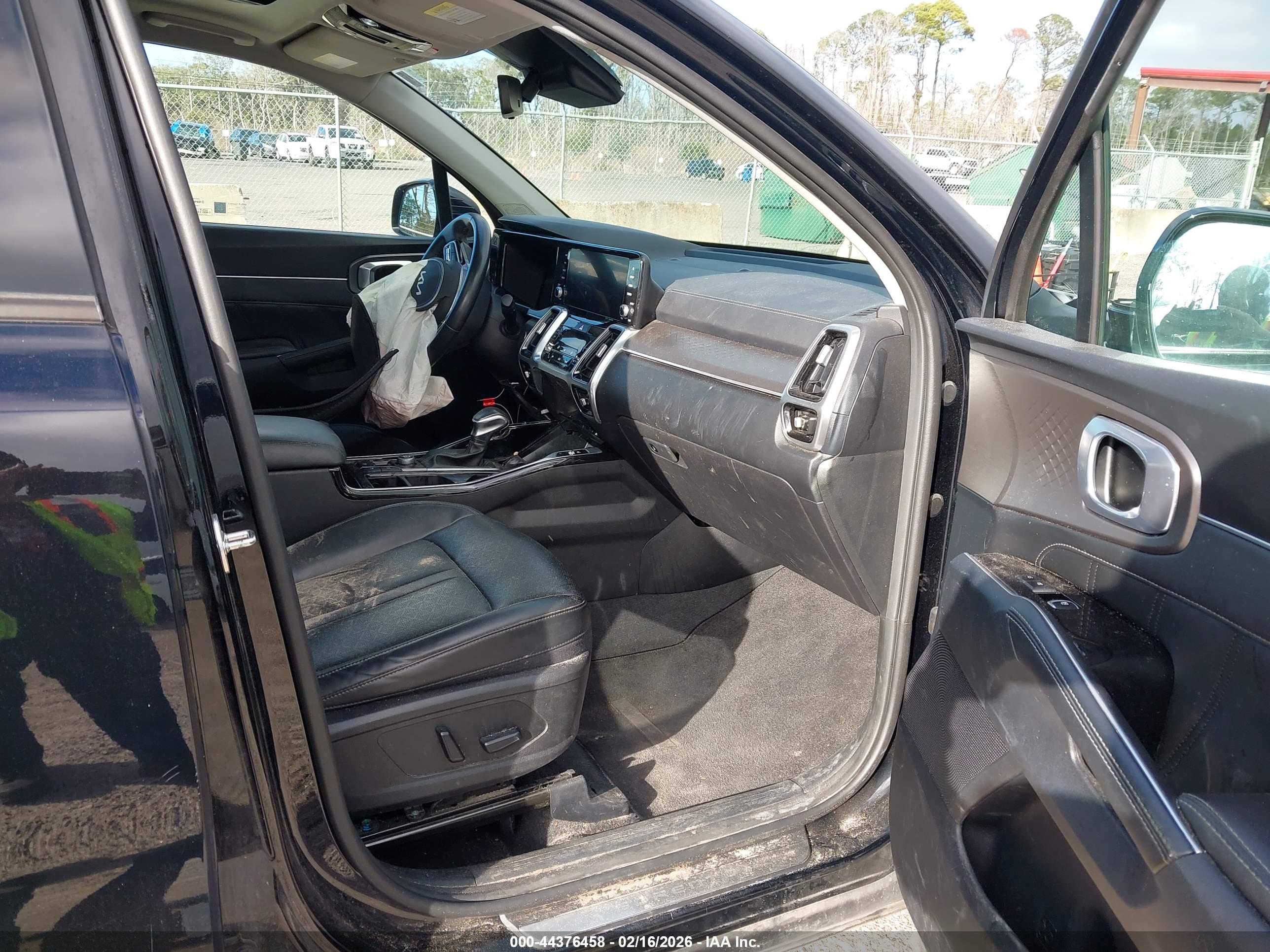 KIA SORENTO image 5