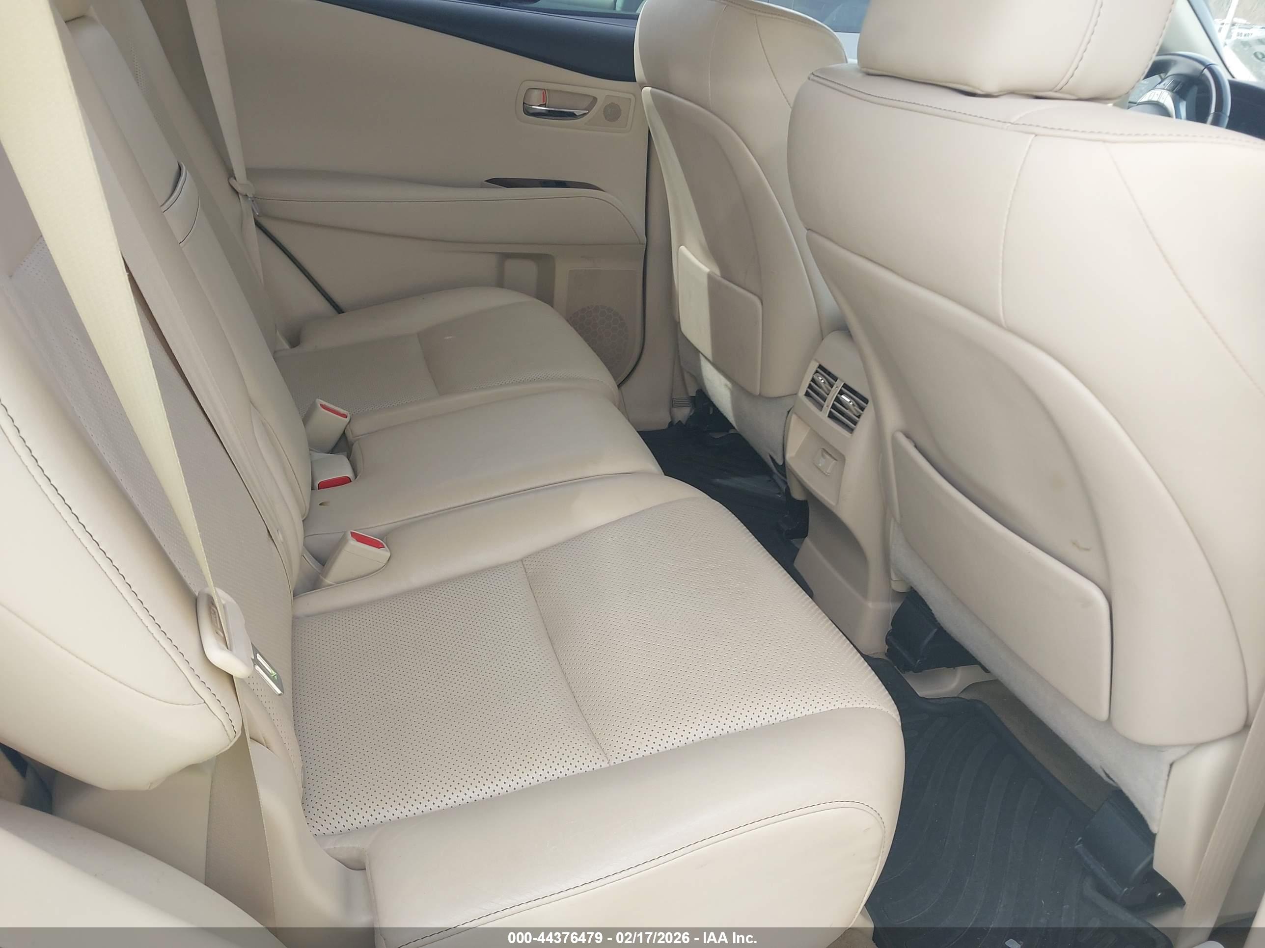 LEXUS RX image 8