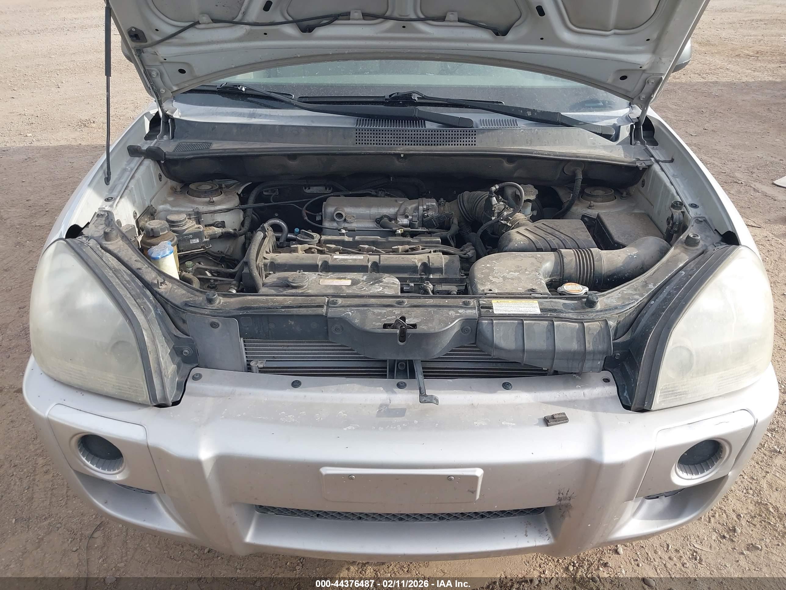 HYUNDAI TUCSON image 10
