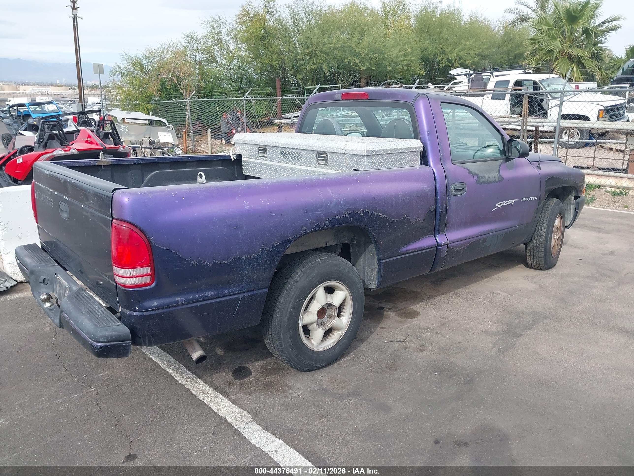 DODGE DAKOTA image 4