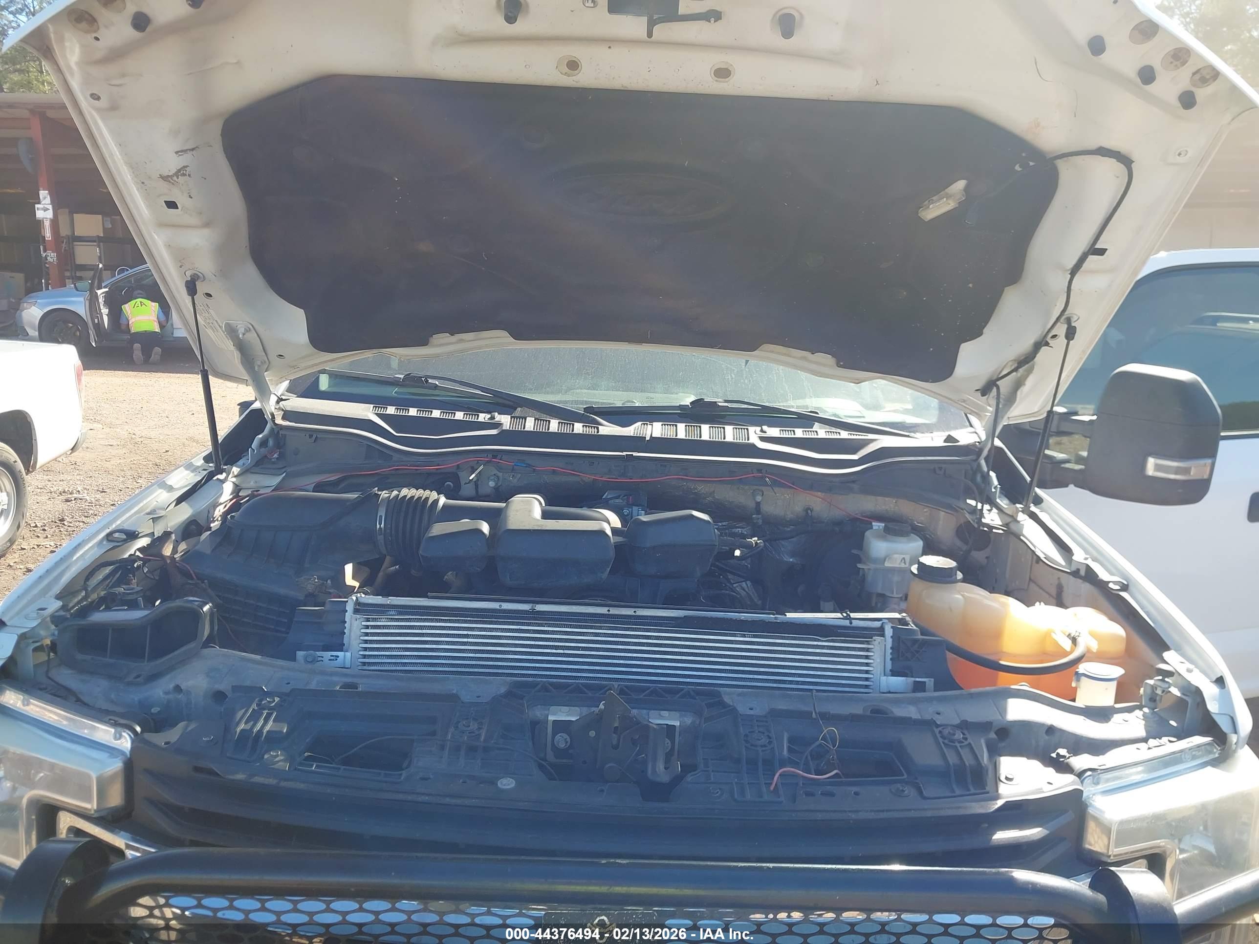 FORD F-250 image 10