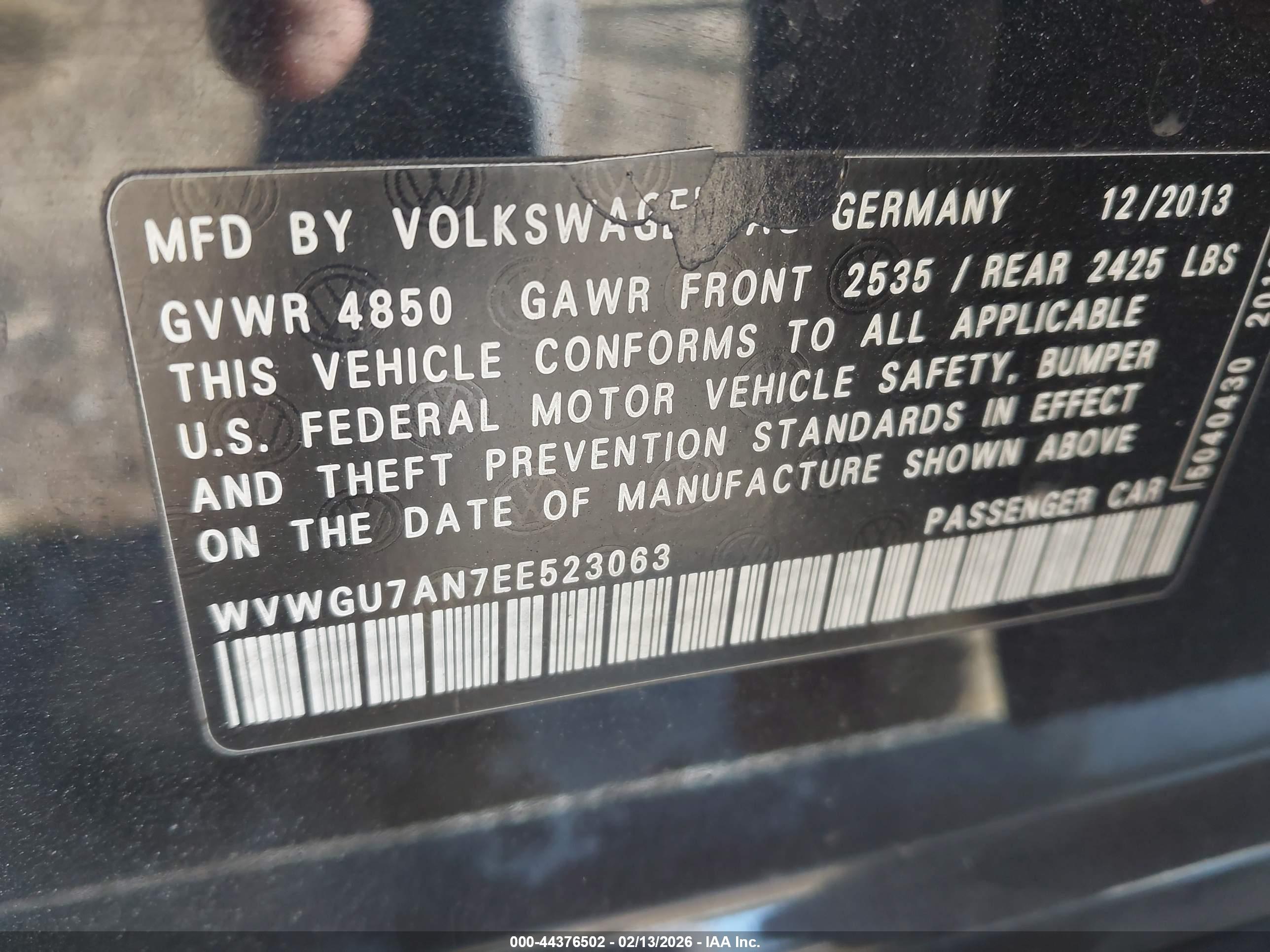 VOLKSWAGEN CC image 9